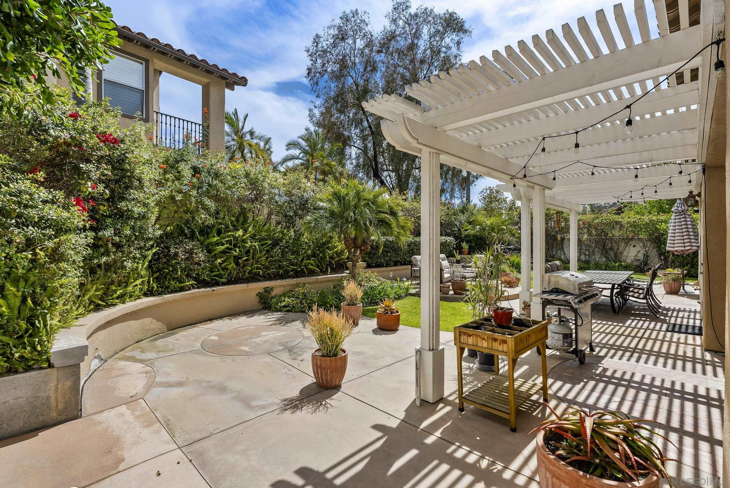 https://cdn.realtyfeed.com/cdn/127/260016236/cf5a08c3c045a3c3ac772fa8d95a8e9a.webp