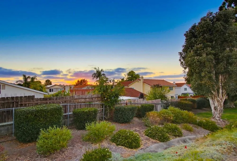 https://cdn.realtyfeed.com/cdn/127/260016237/05b3beaecee93d31052893e9c0bcf44e.webp