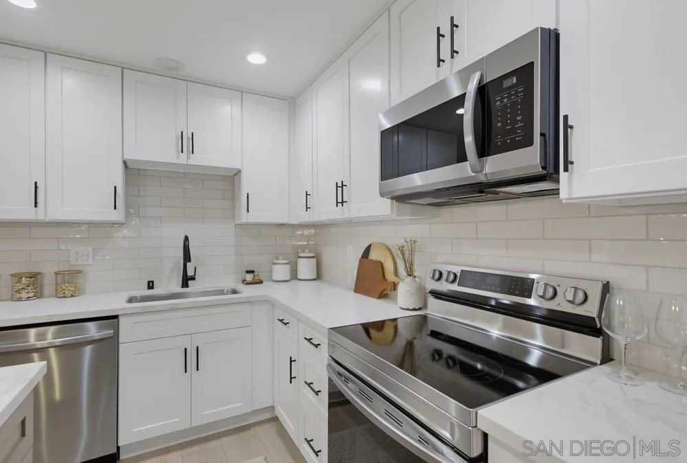 https://cdn.realtyfeed.com/cdn/127/260016237/444cd0d53665ce2aea6e40931b949a0e.webp