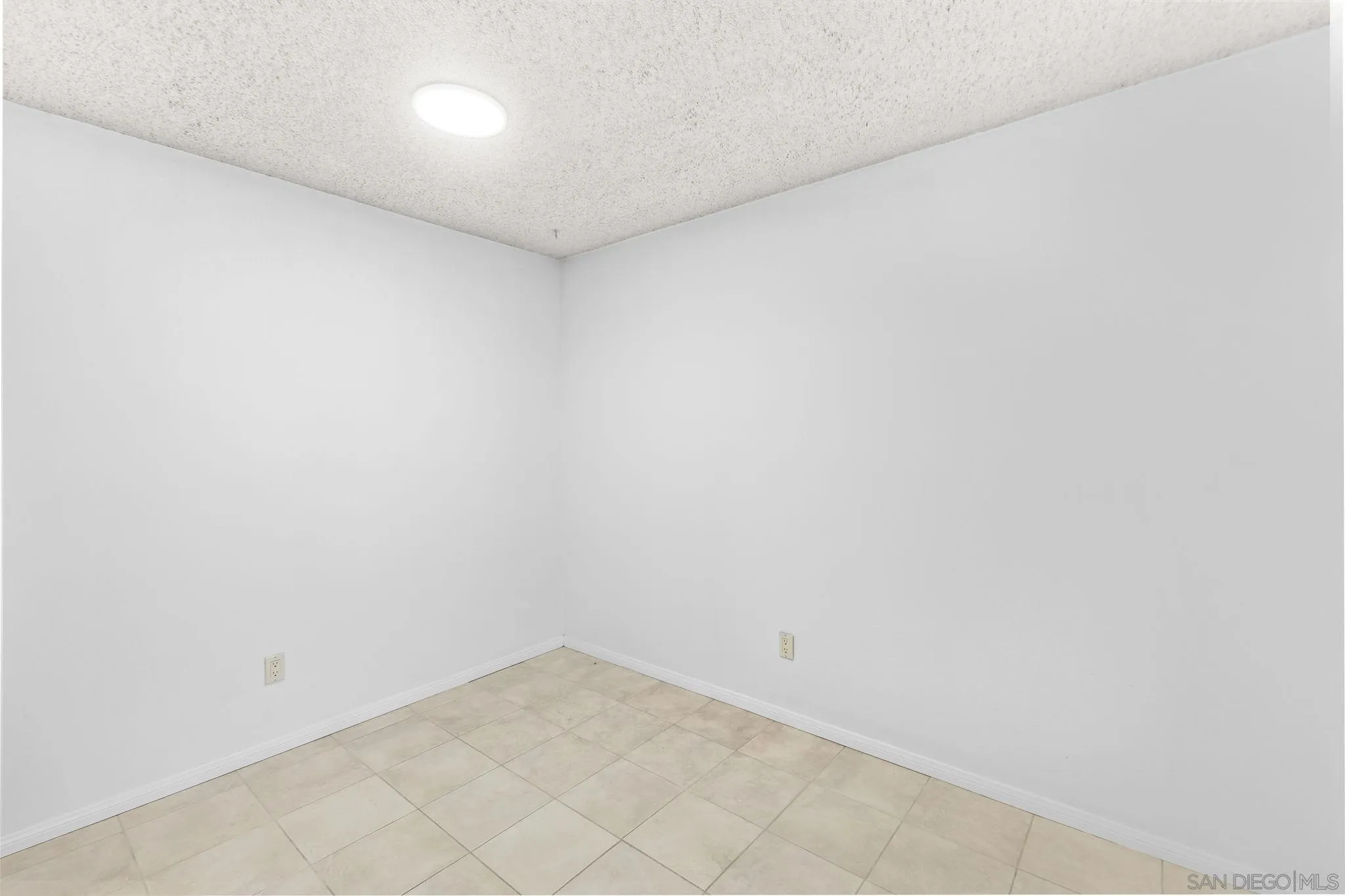 Photo #18: 260016245 Listing: Photo #18