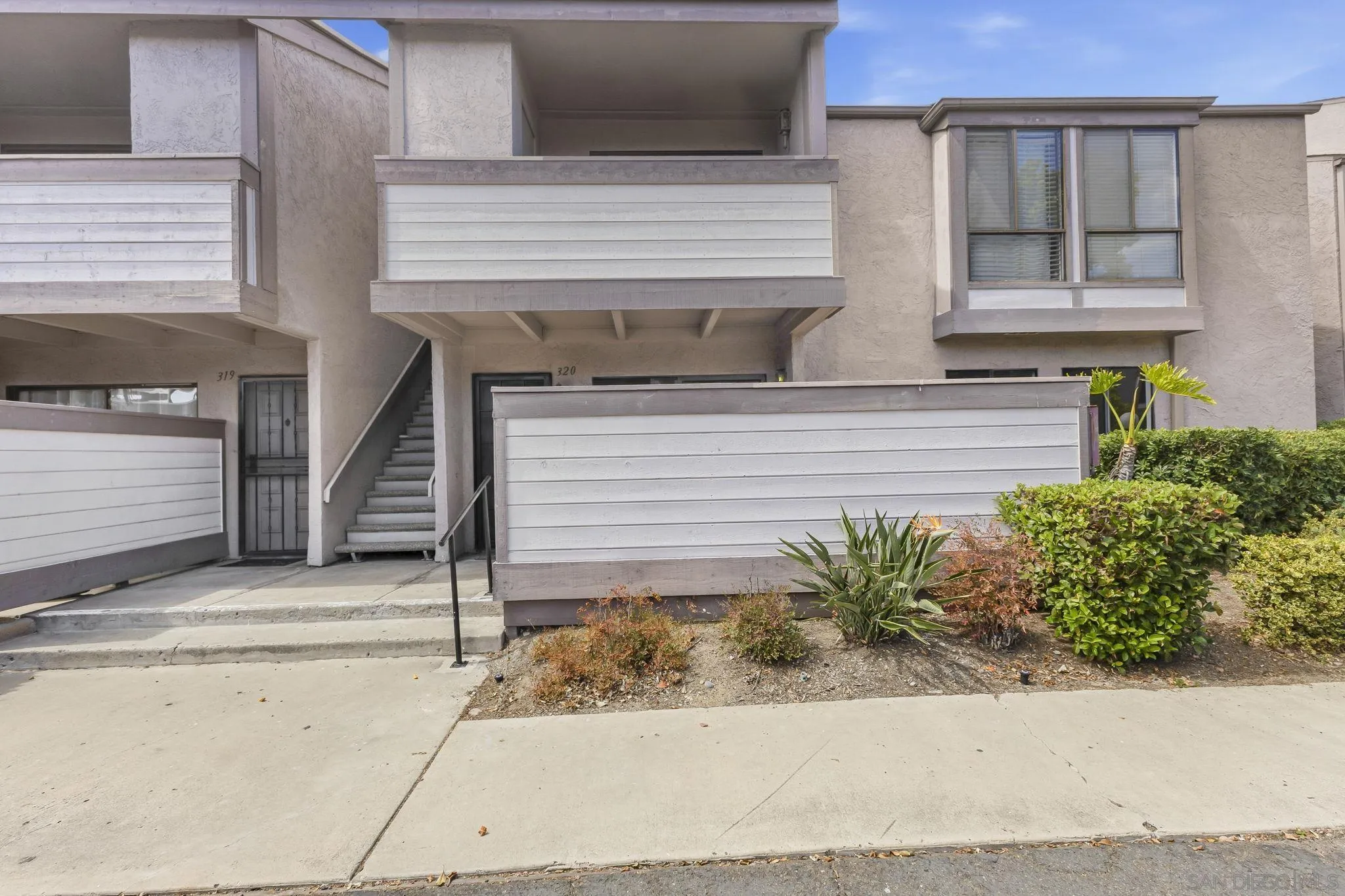 Photo #3: 260016245 Listing: Photo #3