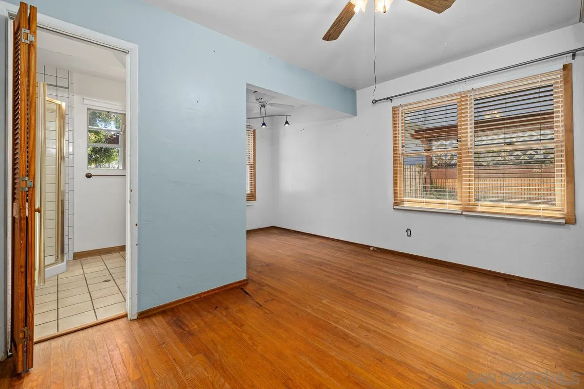 https://cdn.realtyfeed.com/cdn/127/260016250/0d3fbff2527d8e20a2fd6ce4e1b3c4ad.webp