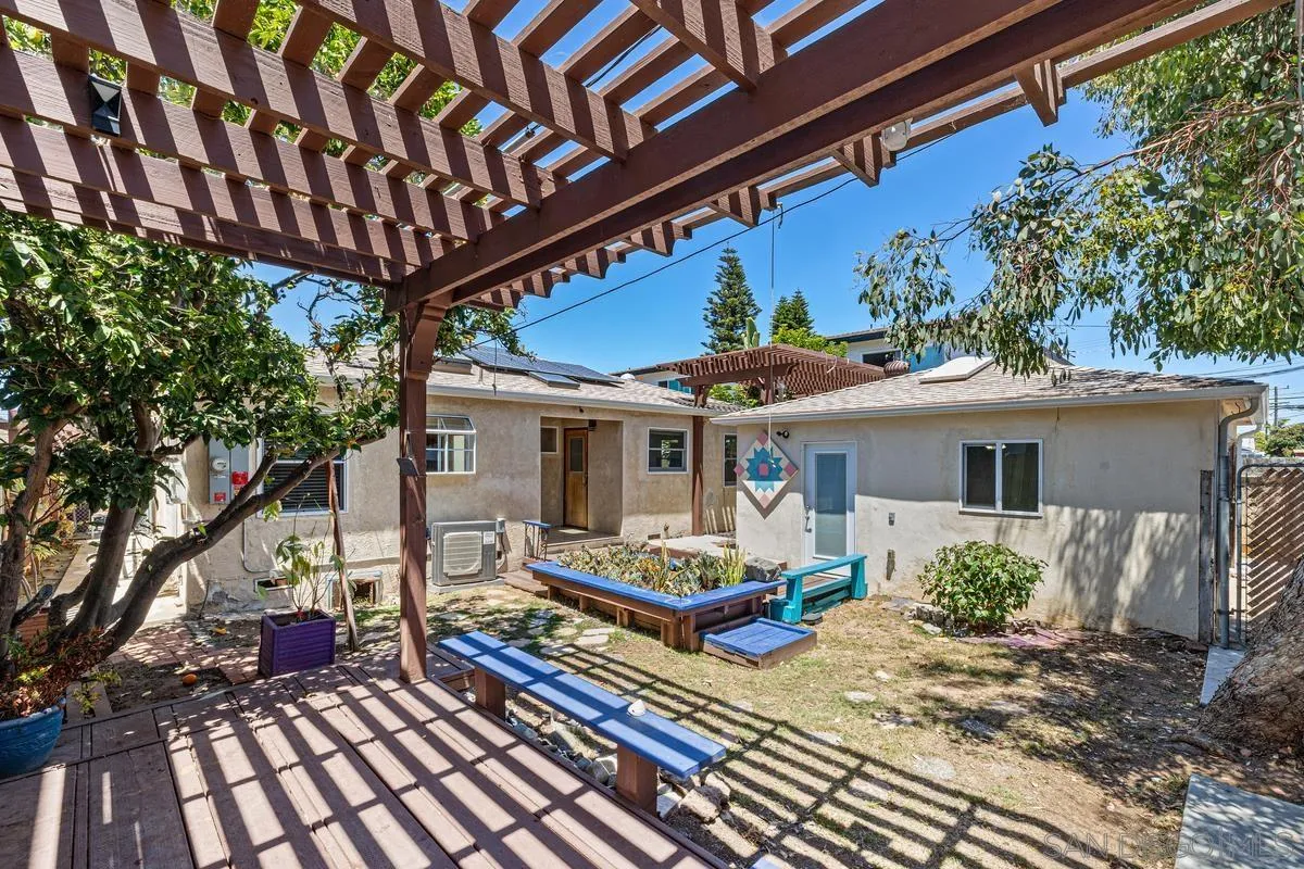 https://cdn.realtyfeed.com/cdn/127/260016250/1504f4a4bd488ecf237c987b27017318.webp