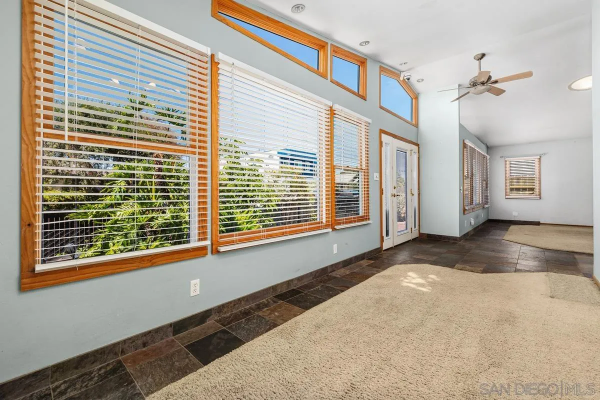 https://cdn.realtyfeed.com/cdn/127/260016250/f69f9139f304816be1ce01eea2633c4f.webp