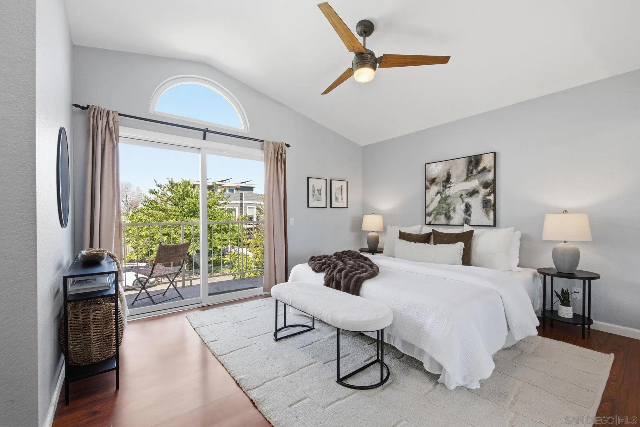 https://cdn.realtyfeed.com/cdn/127/260016252/6f96e731b09ef6dd0dca3193e9849665.webp