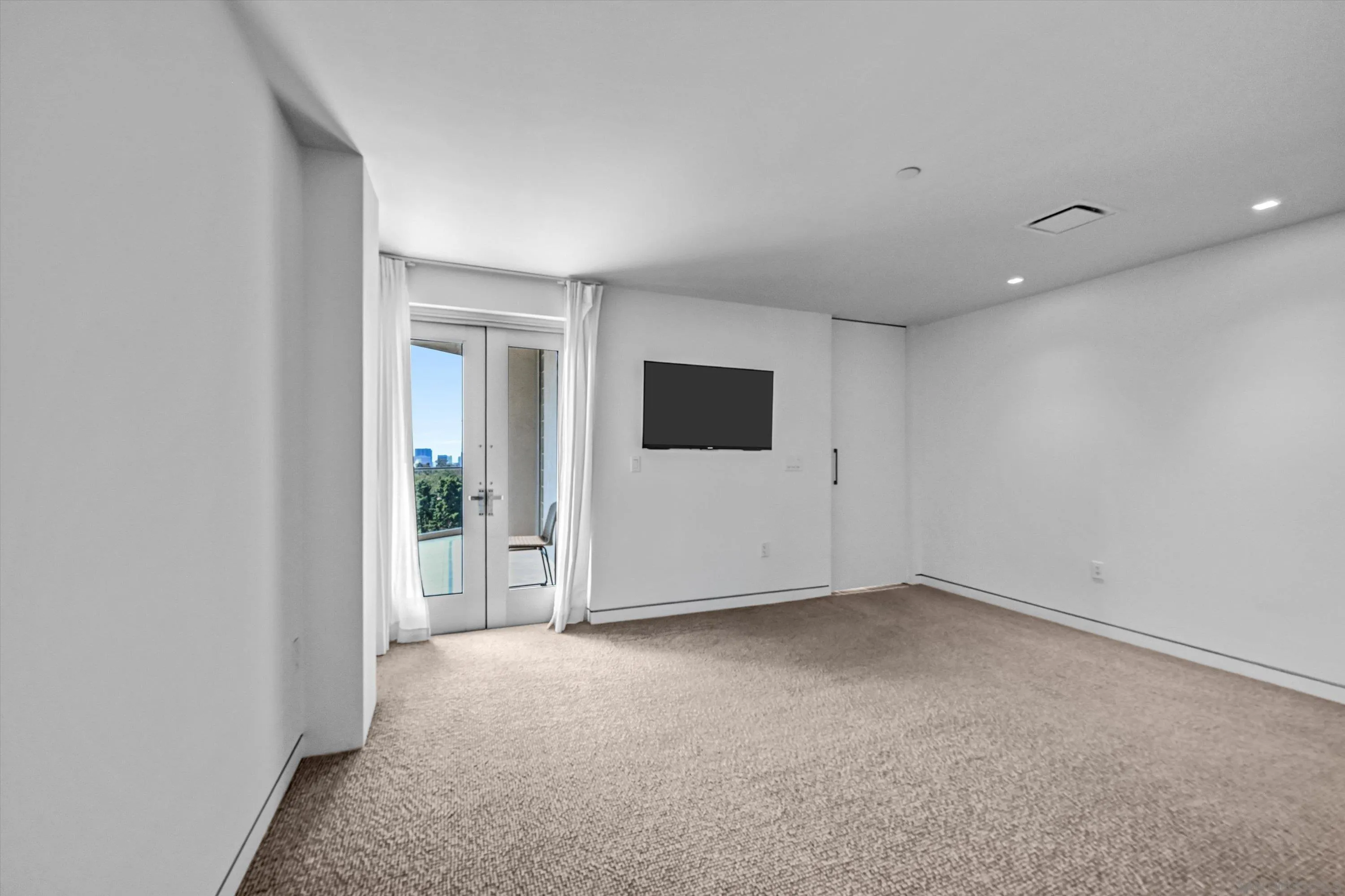 Photo #16: 260016255 Listing: Photo #16
