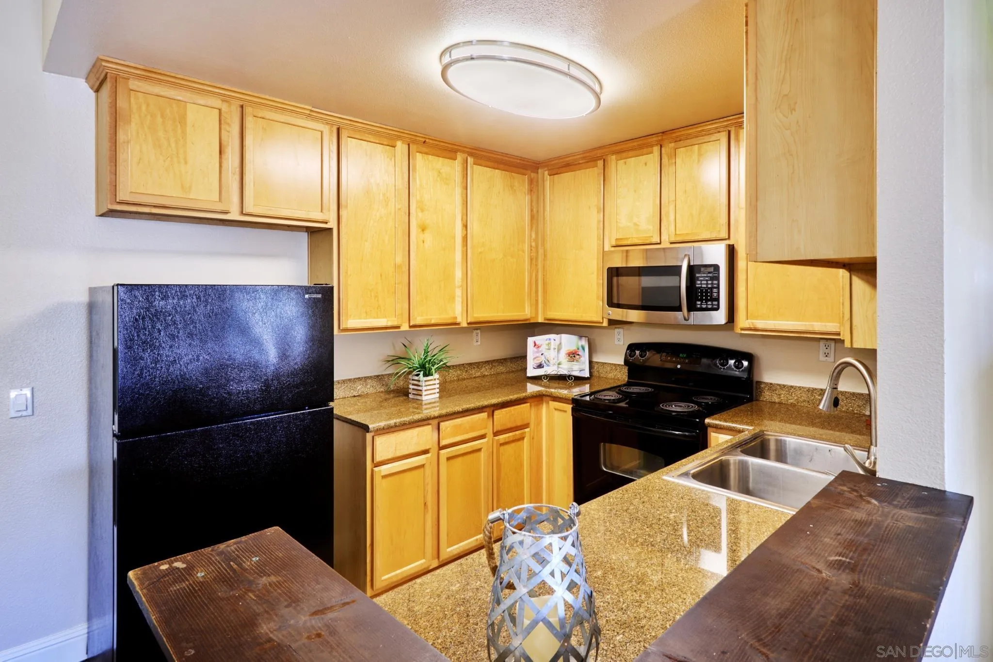 https://cdn.realtyfeed.com/cdn/127/260016267/4ca1afa738bfe629b1b21b4773be4416.webp