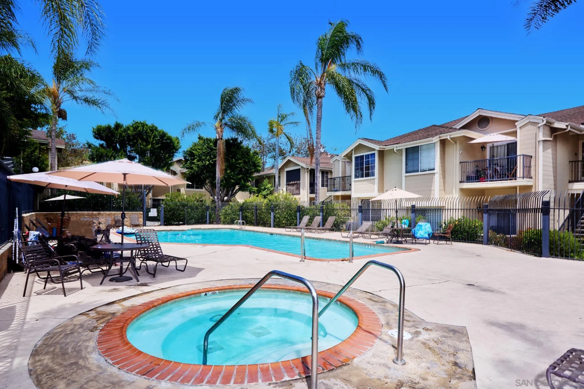 https://cdn.realtyfeed.com/cdn/127/260016267/b50a6d4871723e2ecf8ee5b2aed7ffab.webp