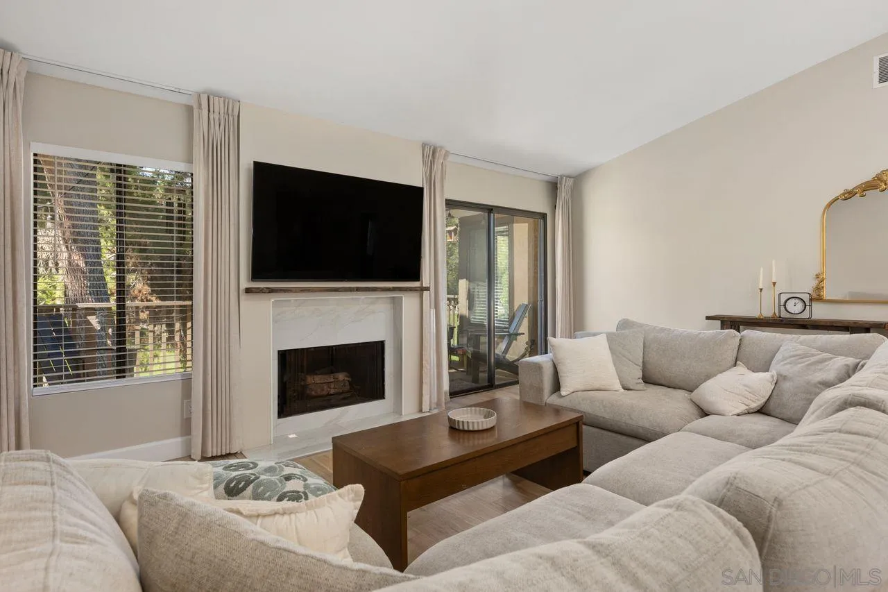 Photo #16: 260016276 Listing: Photo #16