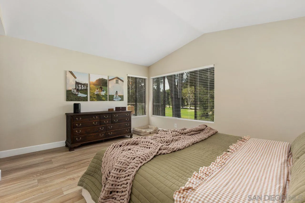 Photo #33: 260016276 Listing: Photo #33