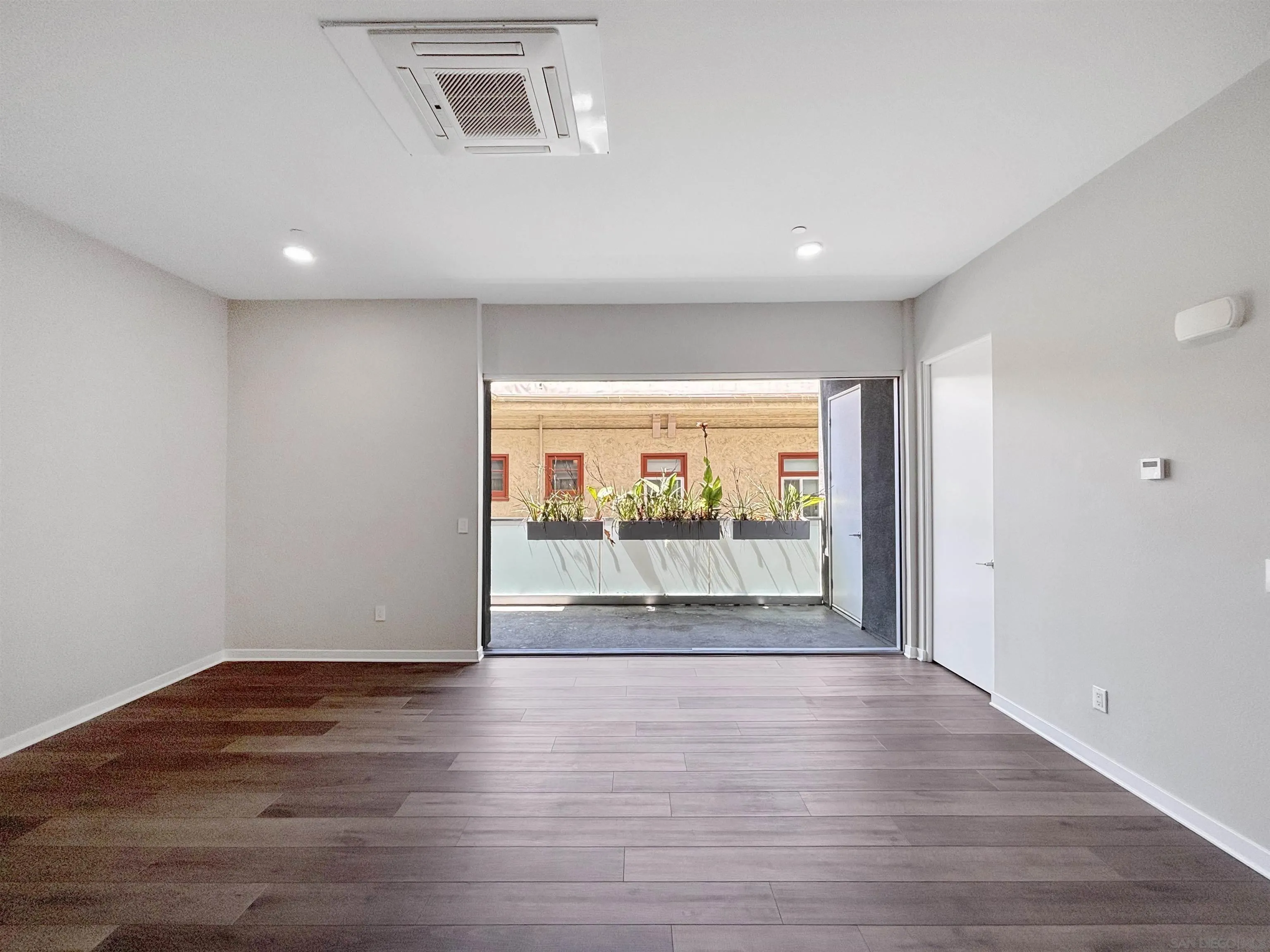 Photo #10: 260016291 Listing: Photo #10