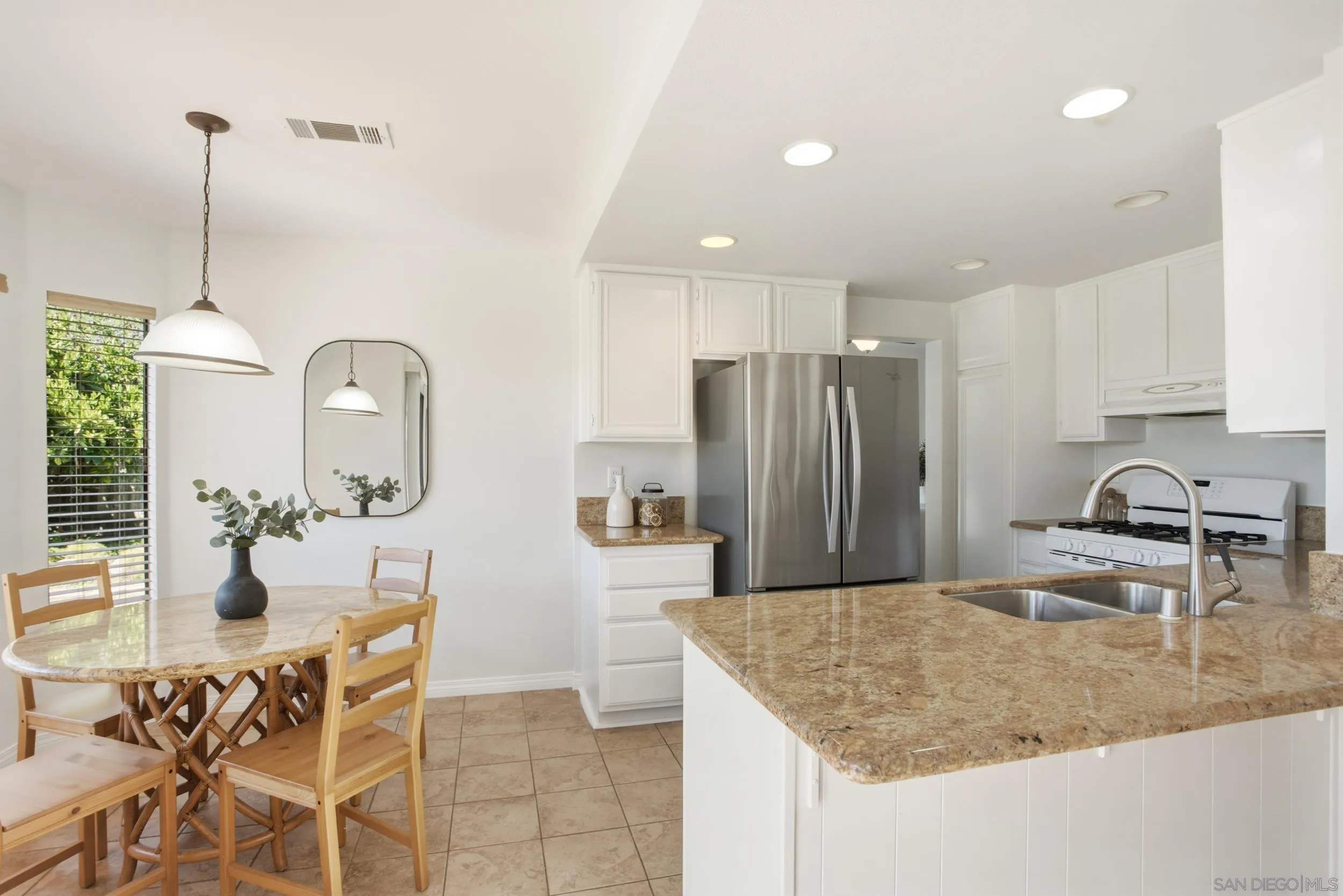 5375 Rio Plata Dr., Oceanside, CA 92057 - Photo 3 of 32, Oceanside, CA