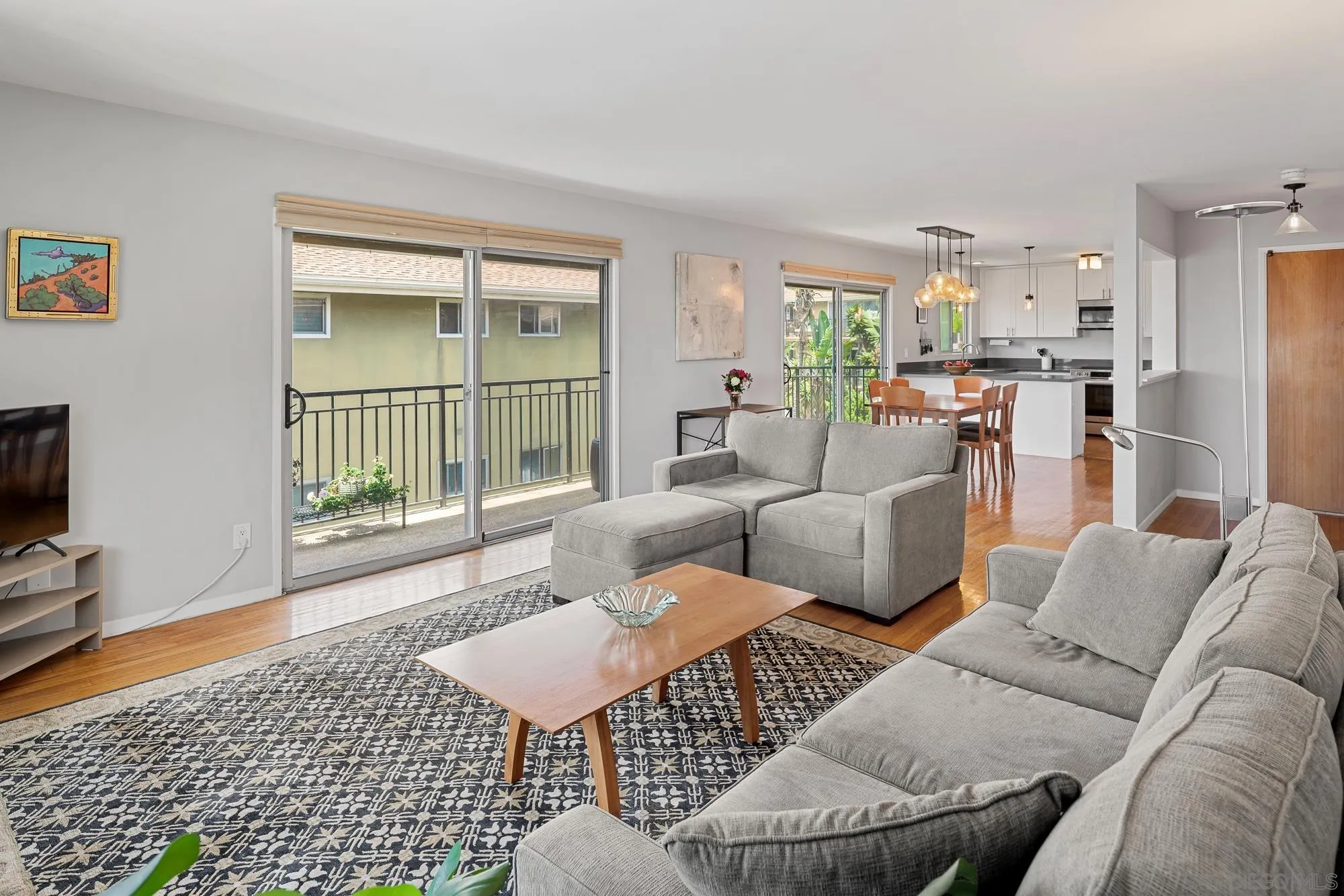 Photo #12: 260016297 Listing: Photo #12