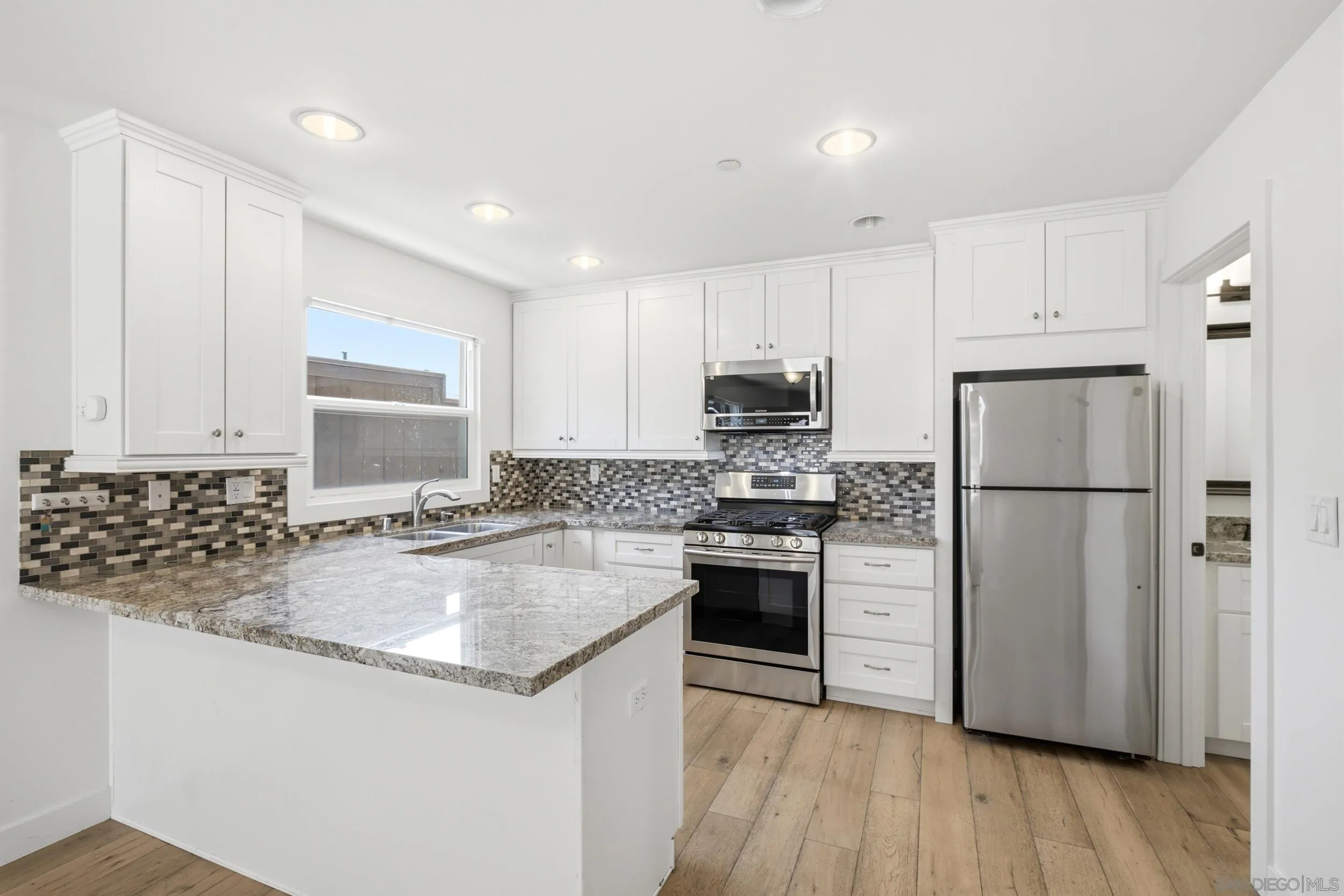 Photo #13: 260016298 Listing: Photo #13