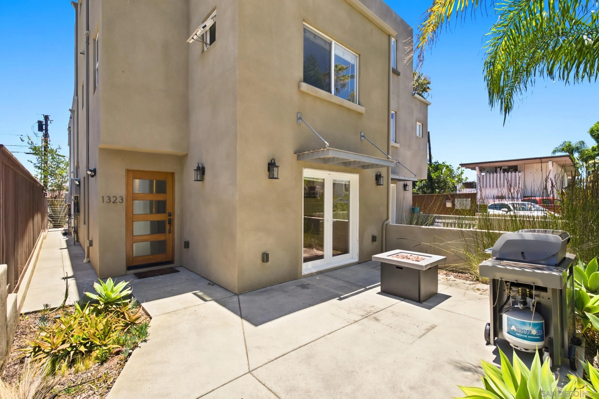 Photo #4: 260016298 Listing: Photo #4