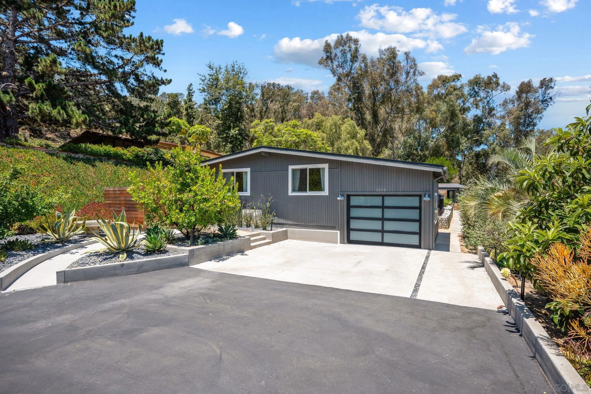 https://cdn.realtyfeed.com/cdn/127/260016299/3d43122bd794b0965d41b8f5294b63ac.webp