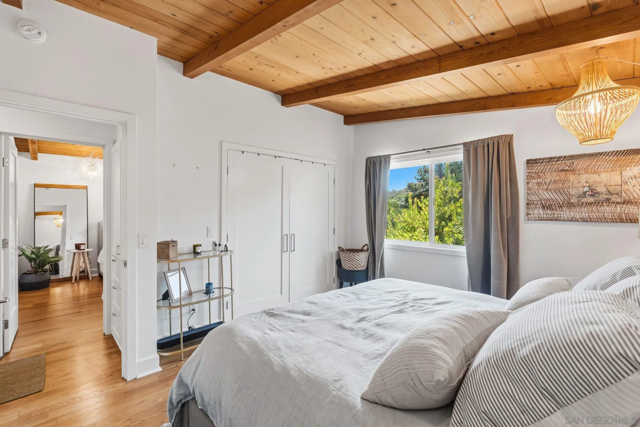 https://cdn.realtyfeed.com/cdn/127/260016299/919e5cffb78f3d8012226c0d63d7cfeb.webp