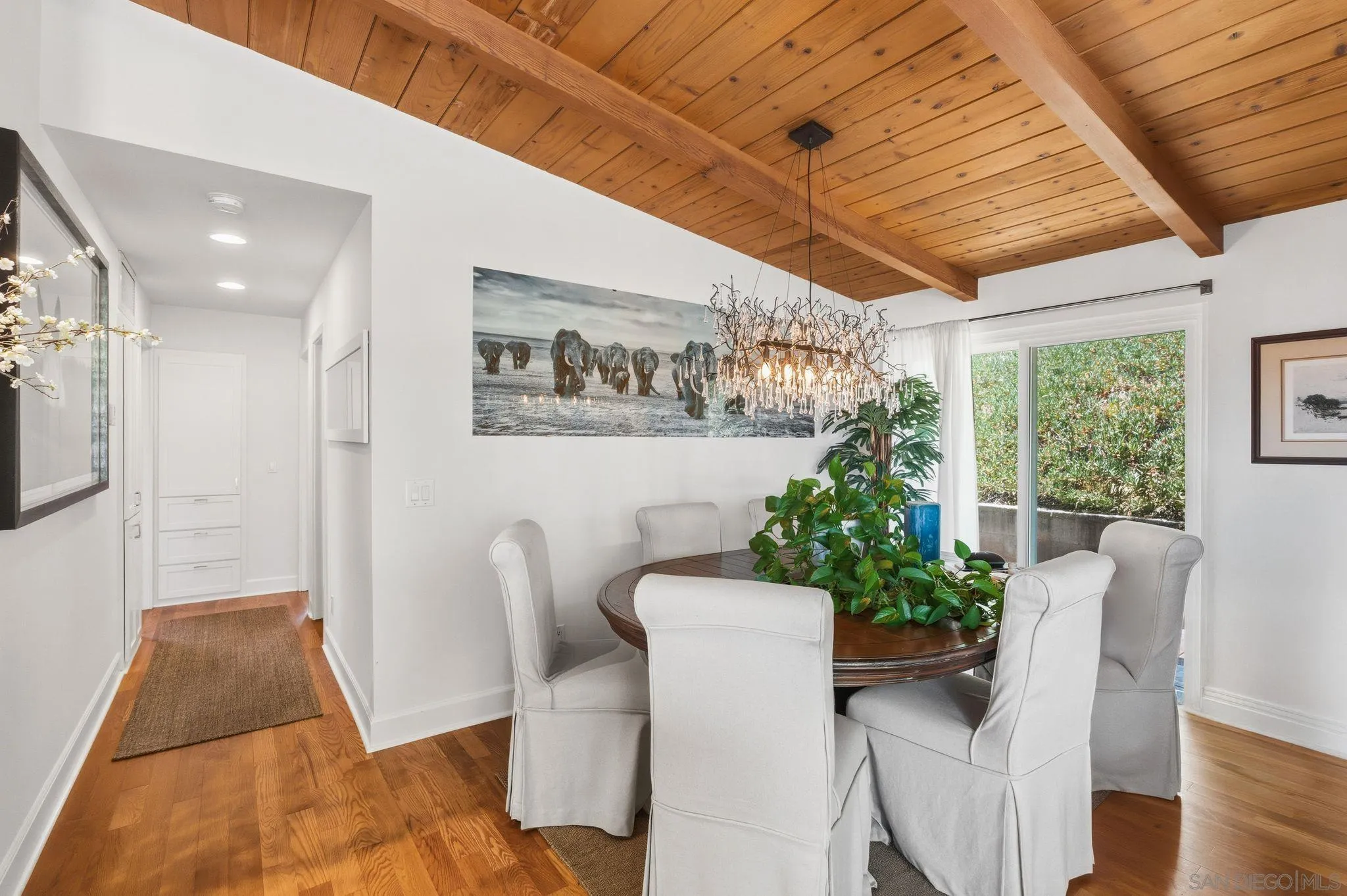 https://cdn.realtyfeed.com/cdn/127/260016299/e0fbd041ea89b4b3bb06746f1ec59296.webp