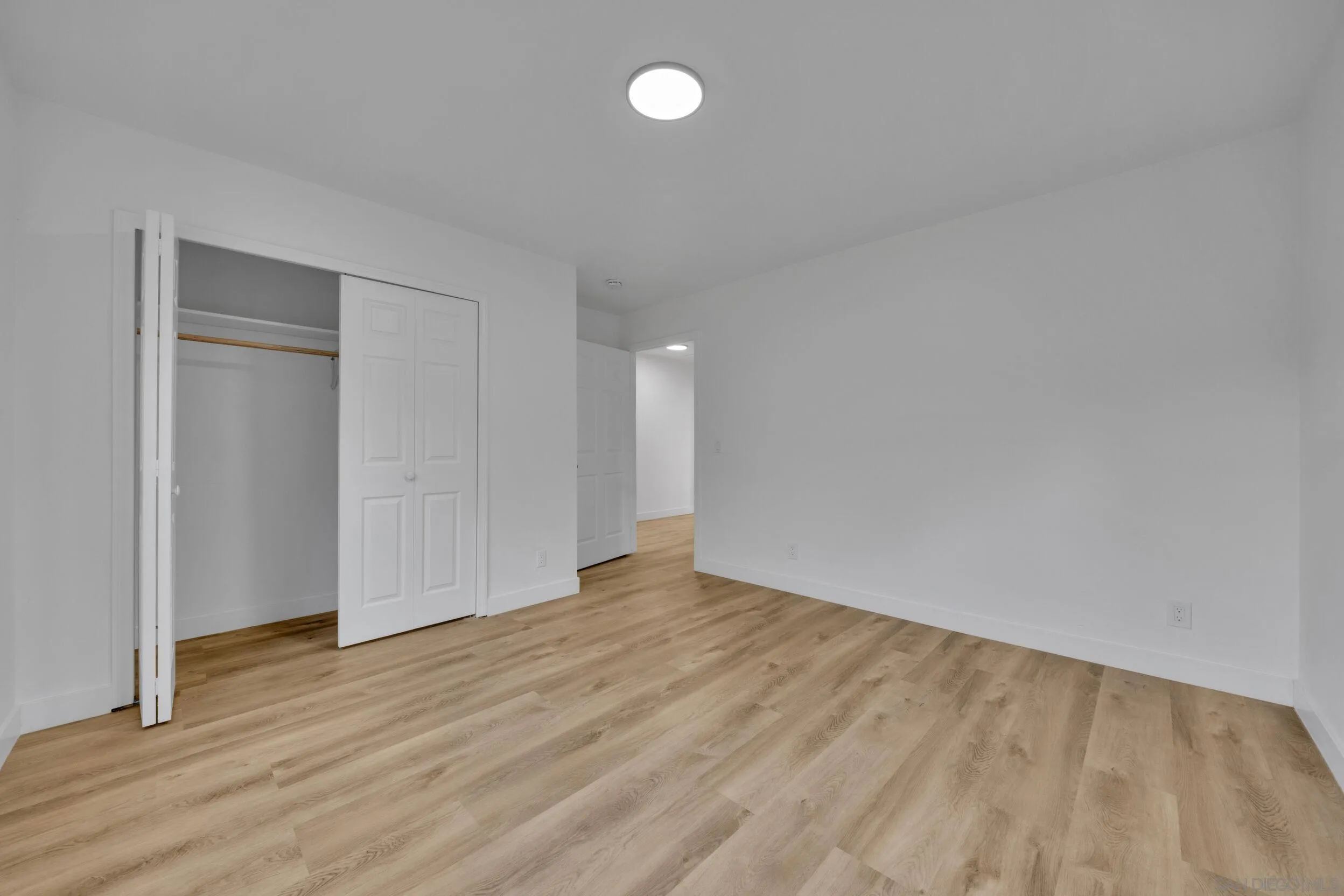 https://cdn.realtyfeed.com/cdn/127/2600163/37eb68e7b6215cce81a83c0c15987d79.webp