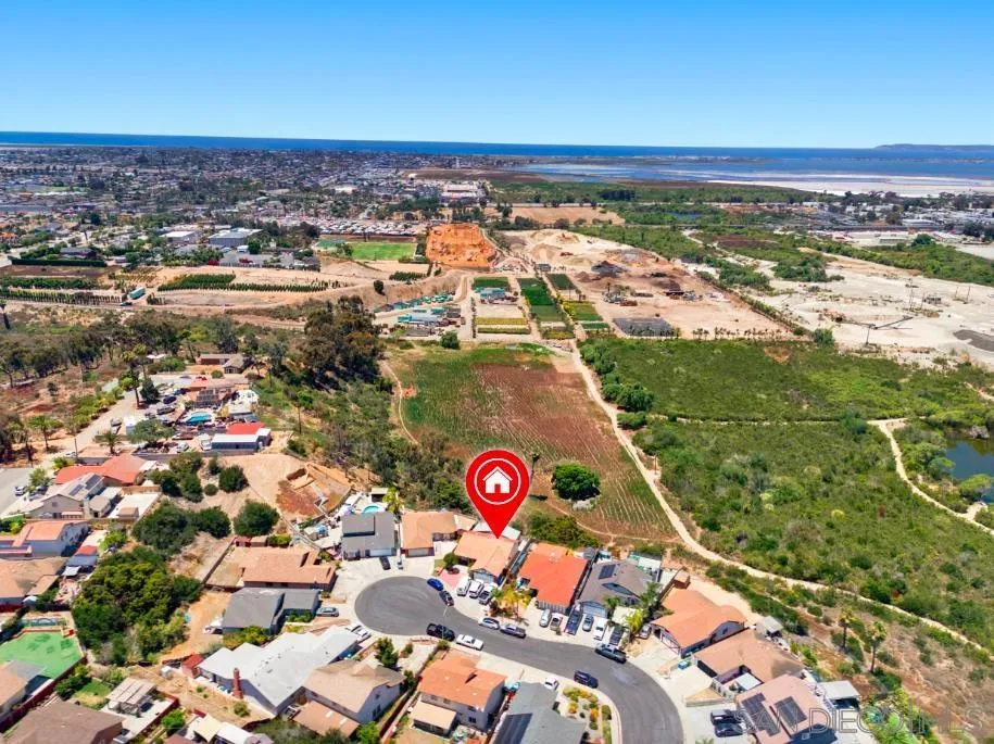 https://cdn.realtyfeed.com/cdn/127/260016301/cf086d1f3825023275619480eaf61552.webp
