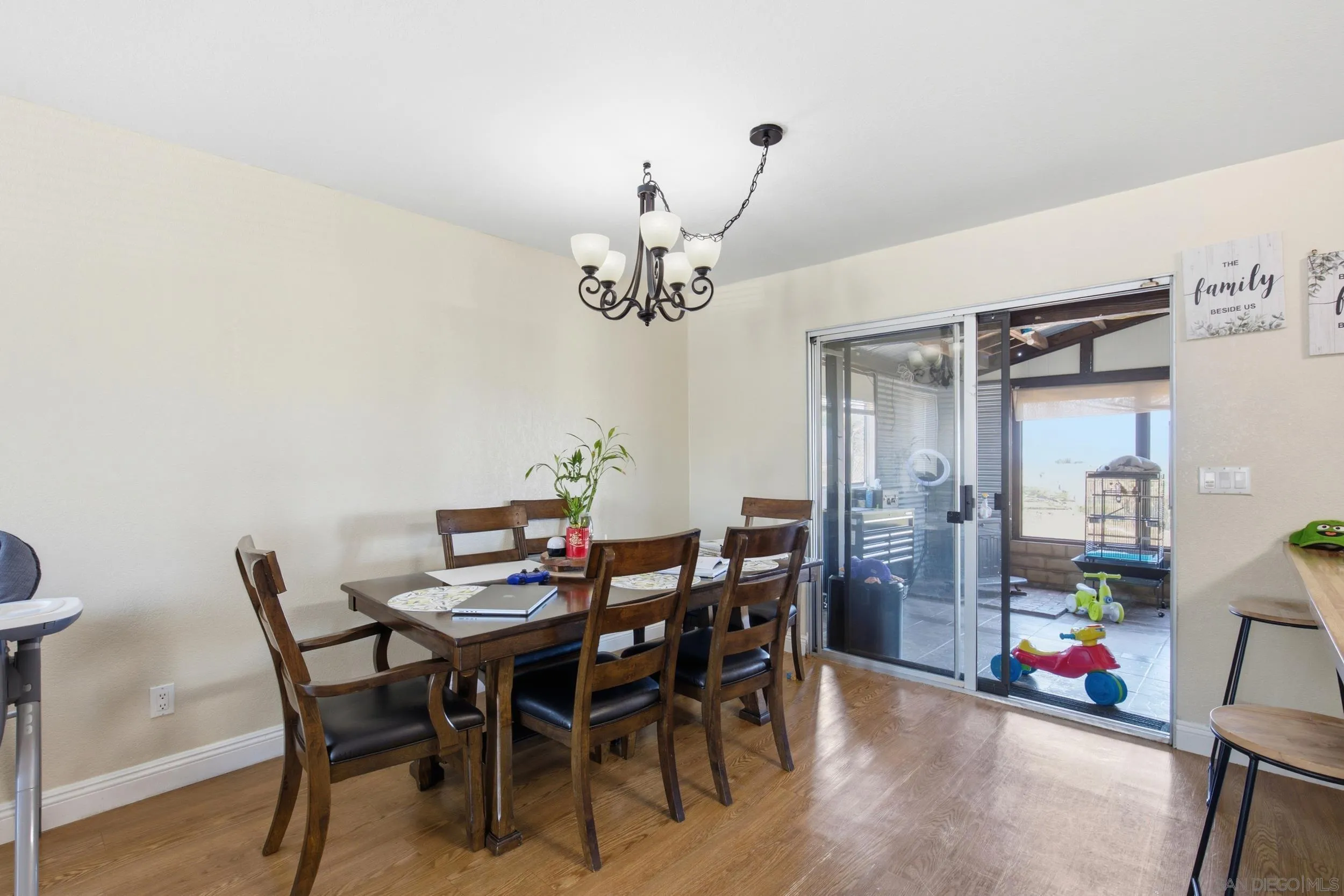 https://cdn.realtyfeed.com/cdn/127/260016301/cf42b912855210ce5a2f5c92d8f6cc0f.webp