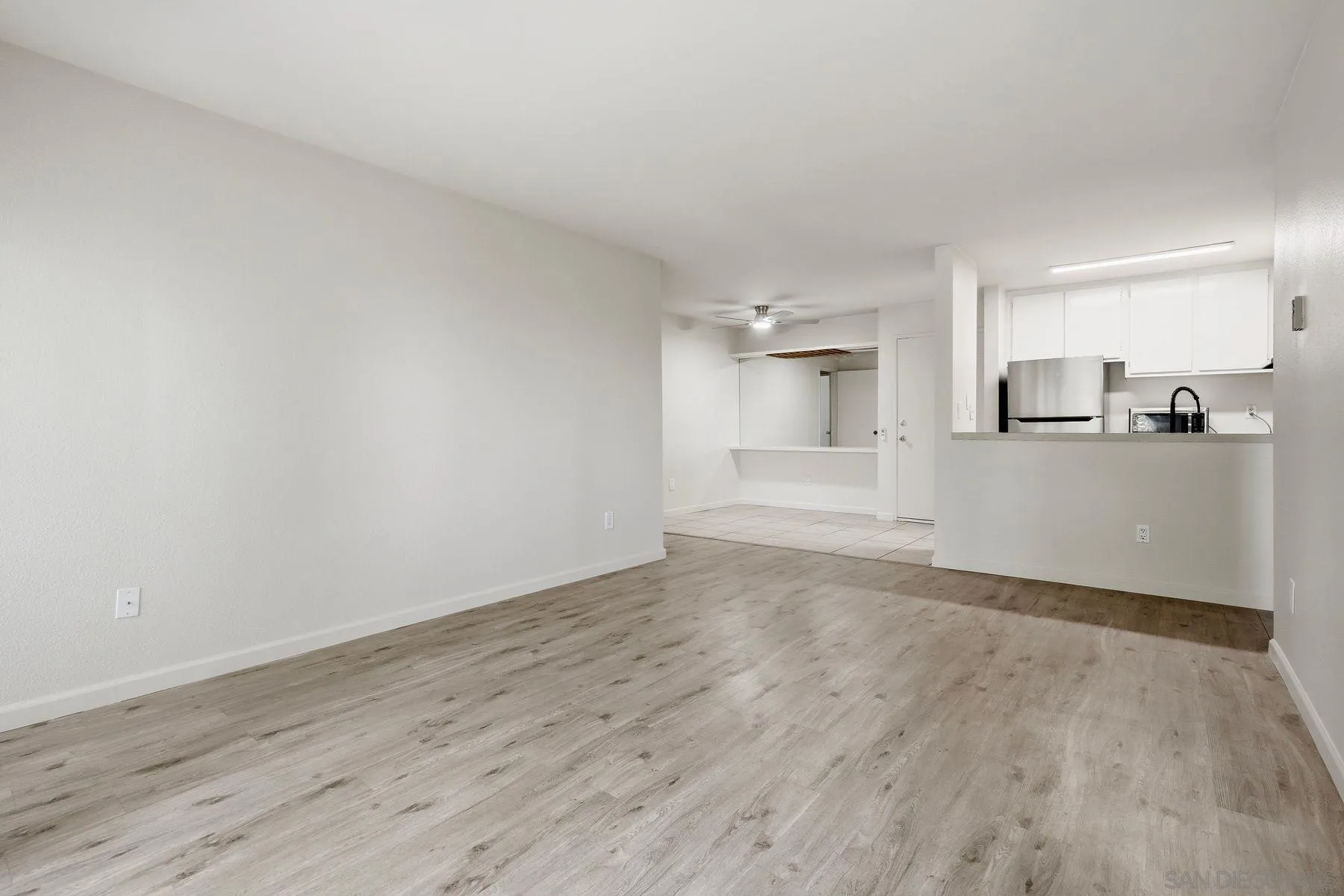 Photo #3: 260016303 Listing: Photo #3