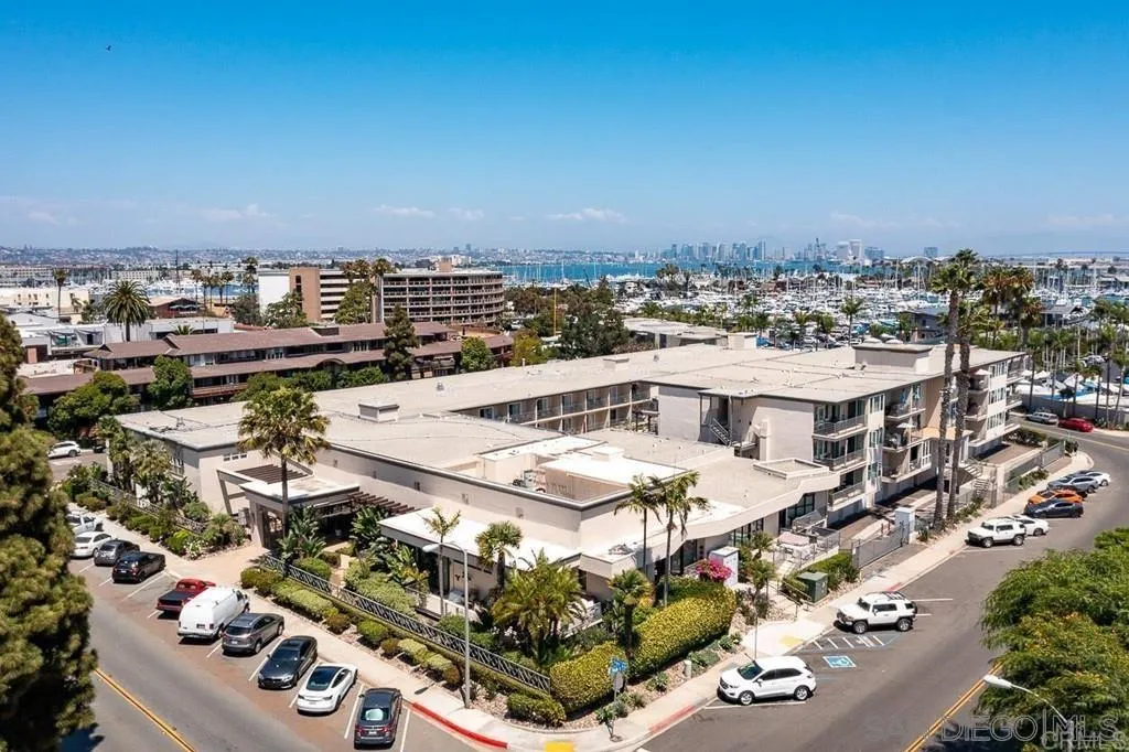 https://cdn.realtyfeed.com/cdn/127/260016306/134fe63a3fcf9e38f57c229f38f61fbe.webp