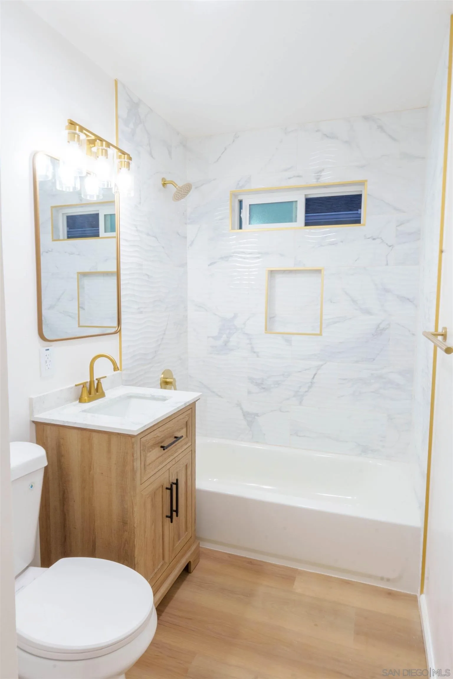 https://cdn.realtyfeed.com/cdn/127/260016313/189cd08b1a96b940a3623b184f523277.webp