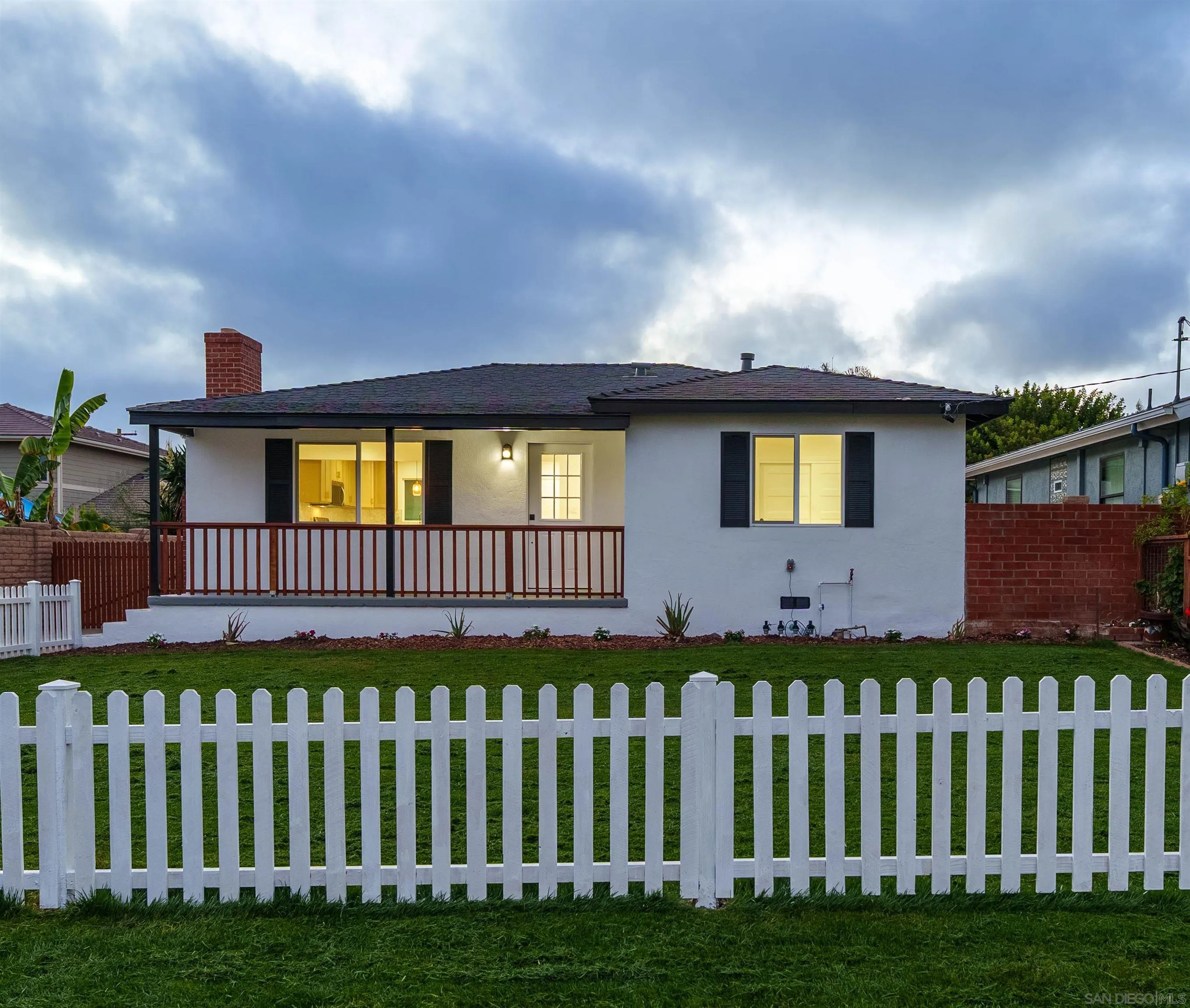 https://cdn.realtyfeed.com/cdn/127/260016313/88bdb2ec05990f6c5934cd62301c54f9.webp