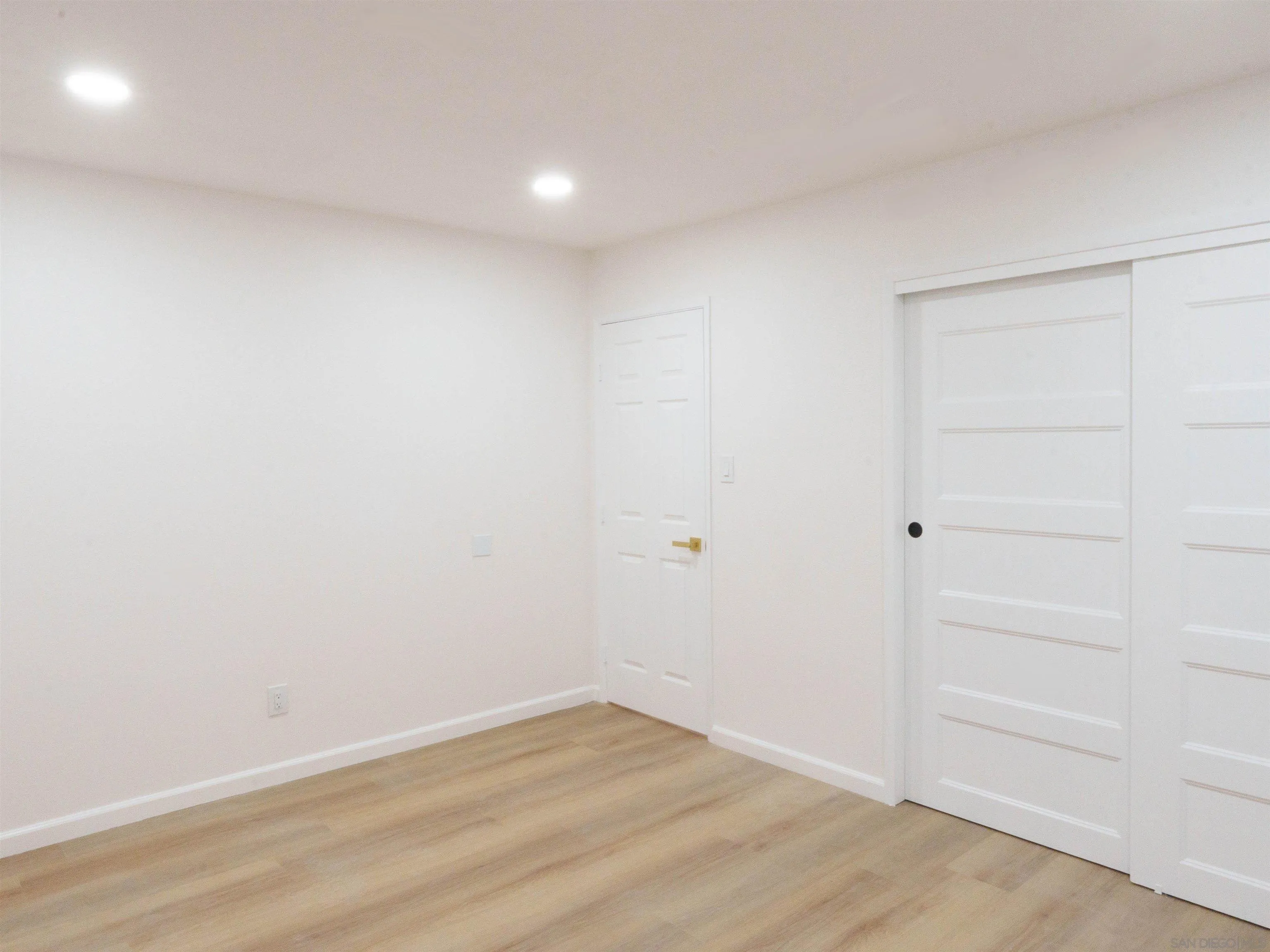 https://cdn.realtyfeed.com/cdn/127/260016313/a4303ddf66b12a2131379396d1d1f9eb.webp