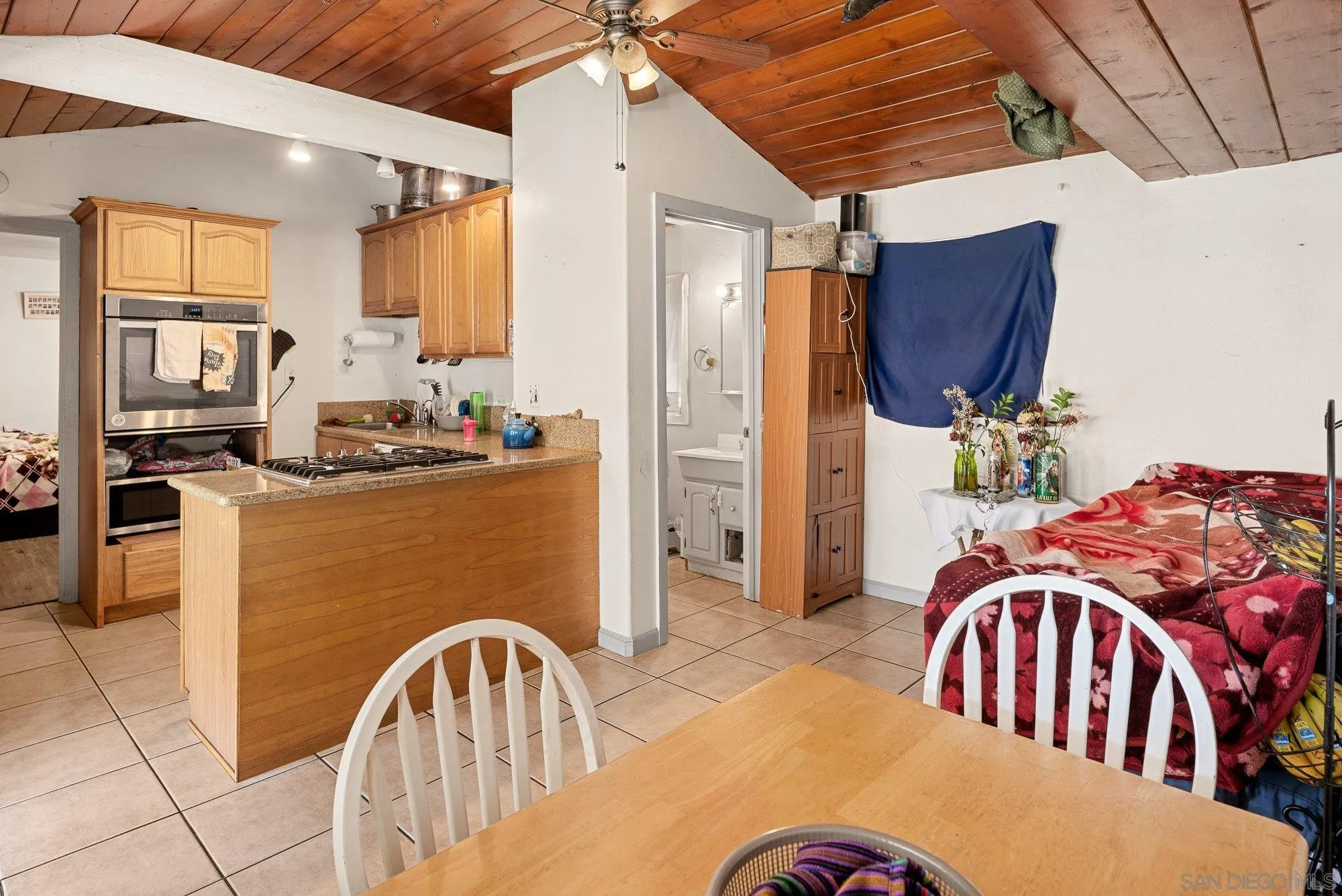 https://cdn.realtyfeed.com/cdn/127/260016315/322370e44c25b4cd5fe04e9973ea5b68.webp