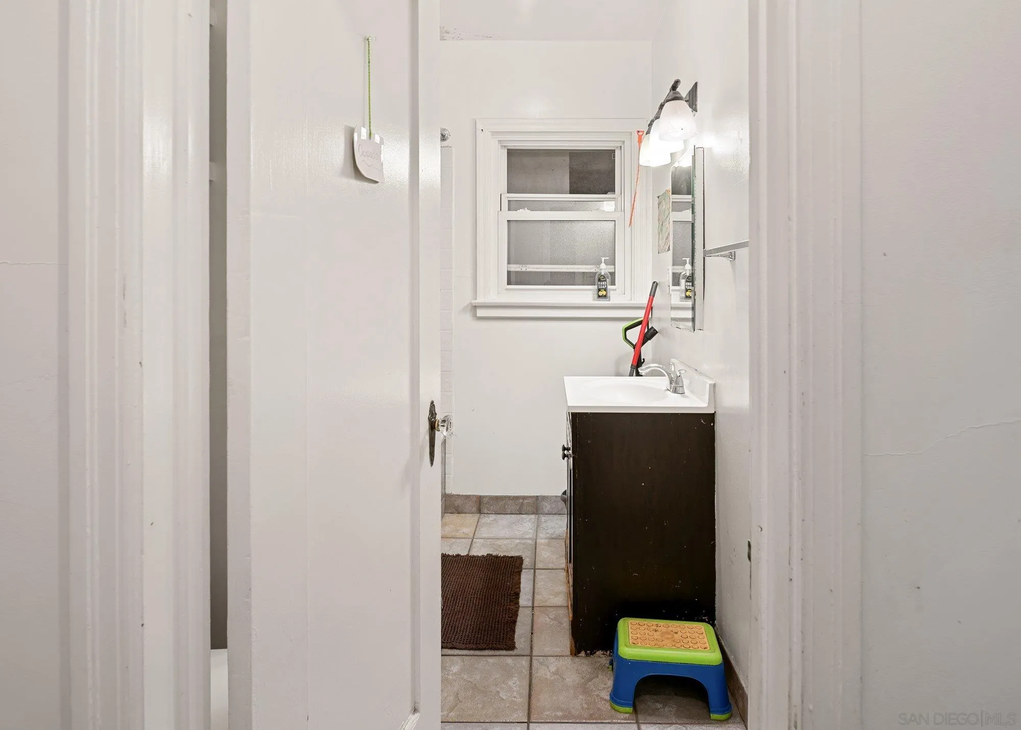 https://cdn.realtyfeed.com/cdn/127/260016315/5ae63c732e5b480cb708ab001f3e133e.webp