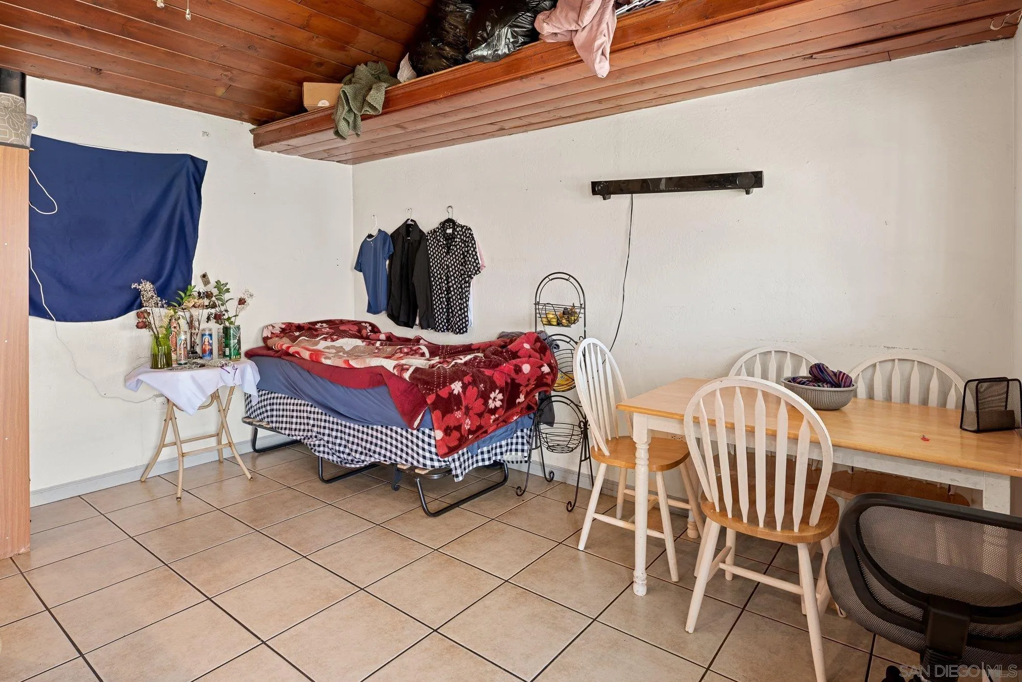 https://cdn.realtyfeed.com/cdn/127/260016315/8d9b3cfd1f2f6e5a5b5ec1376d646ddd.webp