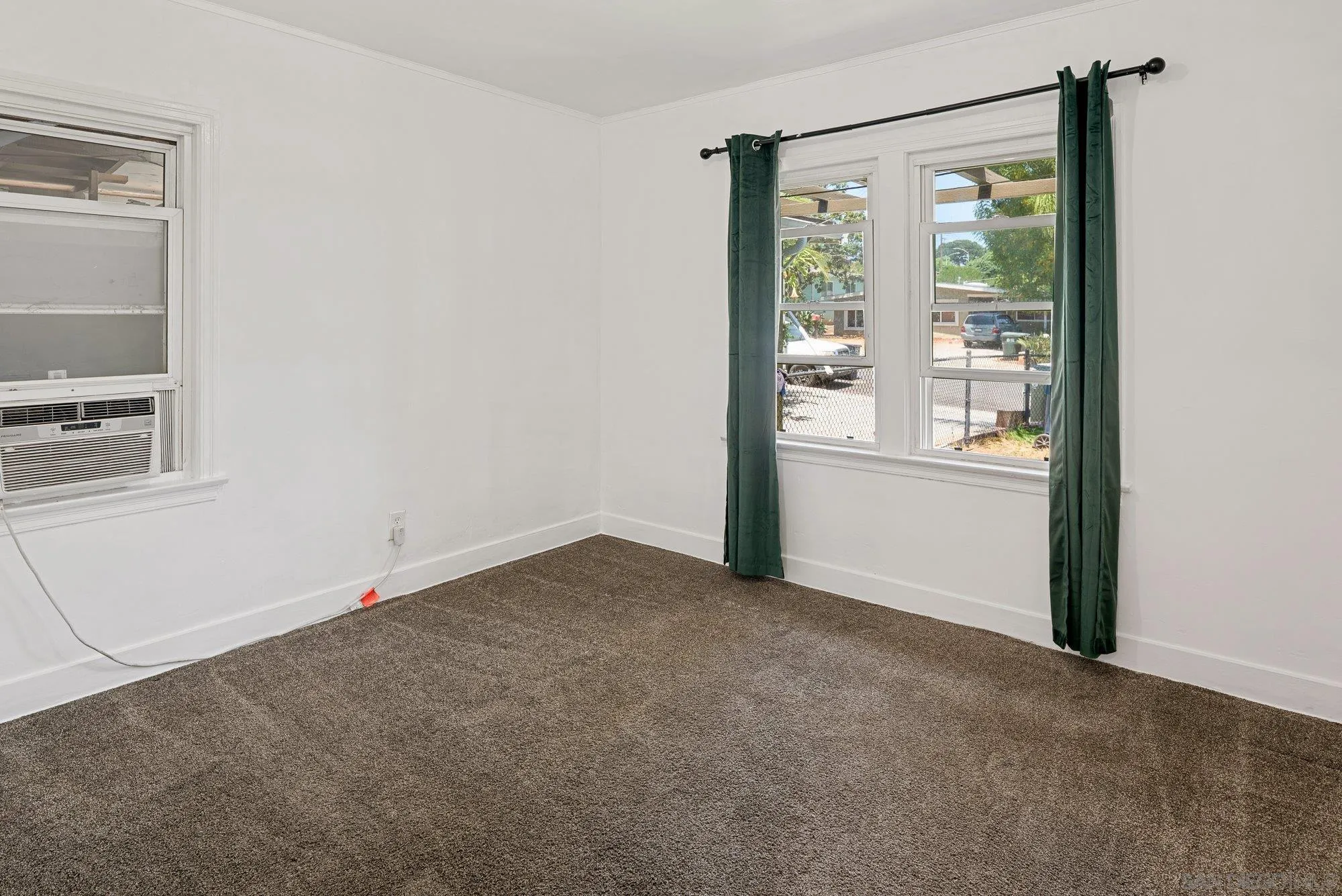 https://cdn.realtyfeed.com/cdn/127/260016315/f58e09dc6782a6c75193d26d8e9769d6.webp