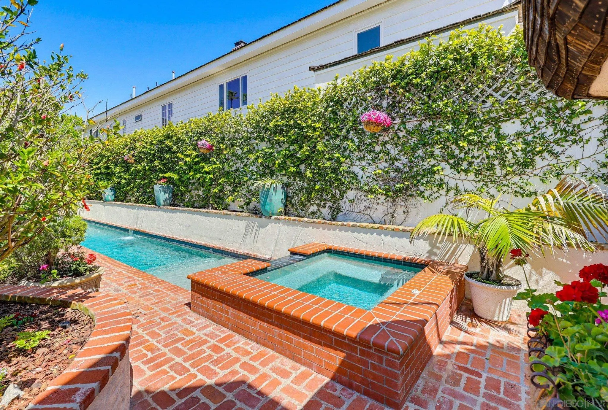 https://cdn.realtyfeed.com/cdn/127/260016321/4118c37942c9432b799ce6e2df549277.webp