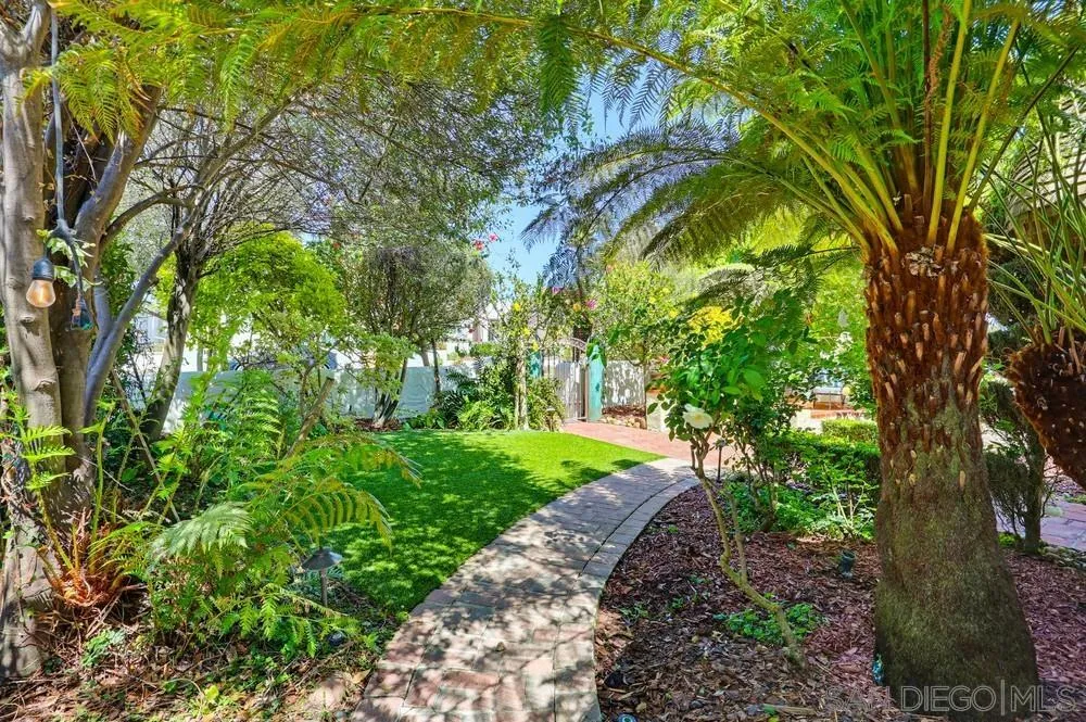 https://cdn.realtyfeed.com/cdn/127/260016321/4cef5911b640433356daebb162aedb00.webp