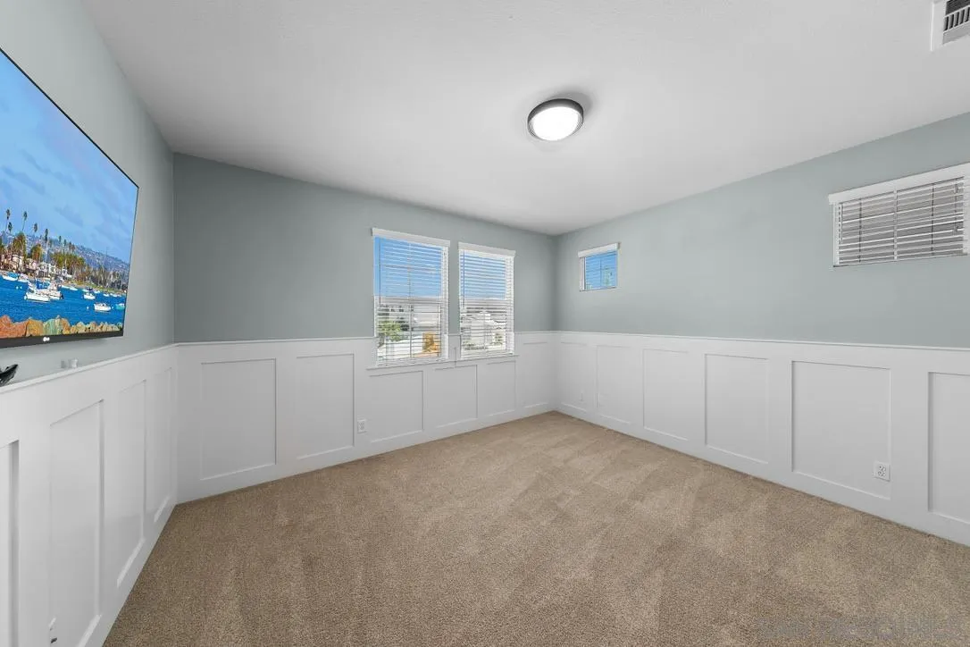 https://cdn.realtyfeed.com/cdn/127/260016330/d990b72bc504bb27ecfca0f25091d02a.webp