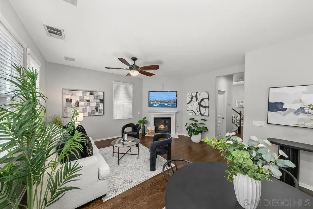 https://cdn.realtyfeed.com/cdn/127/260016330/e1fcf12eedb3c2d3d9f5129eccb04a56.webp