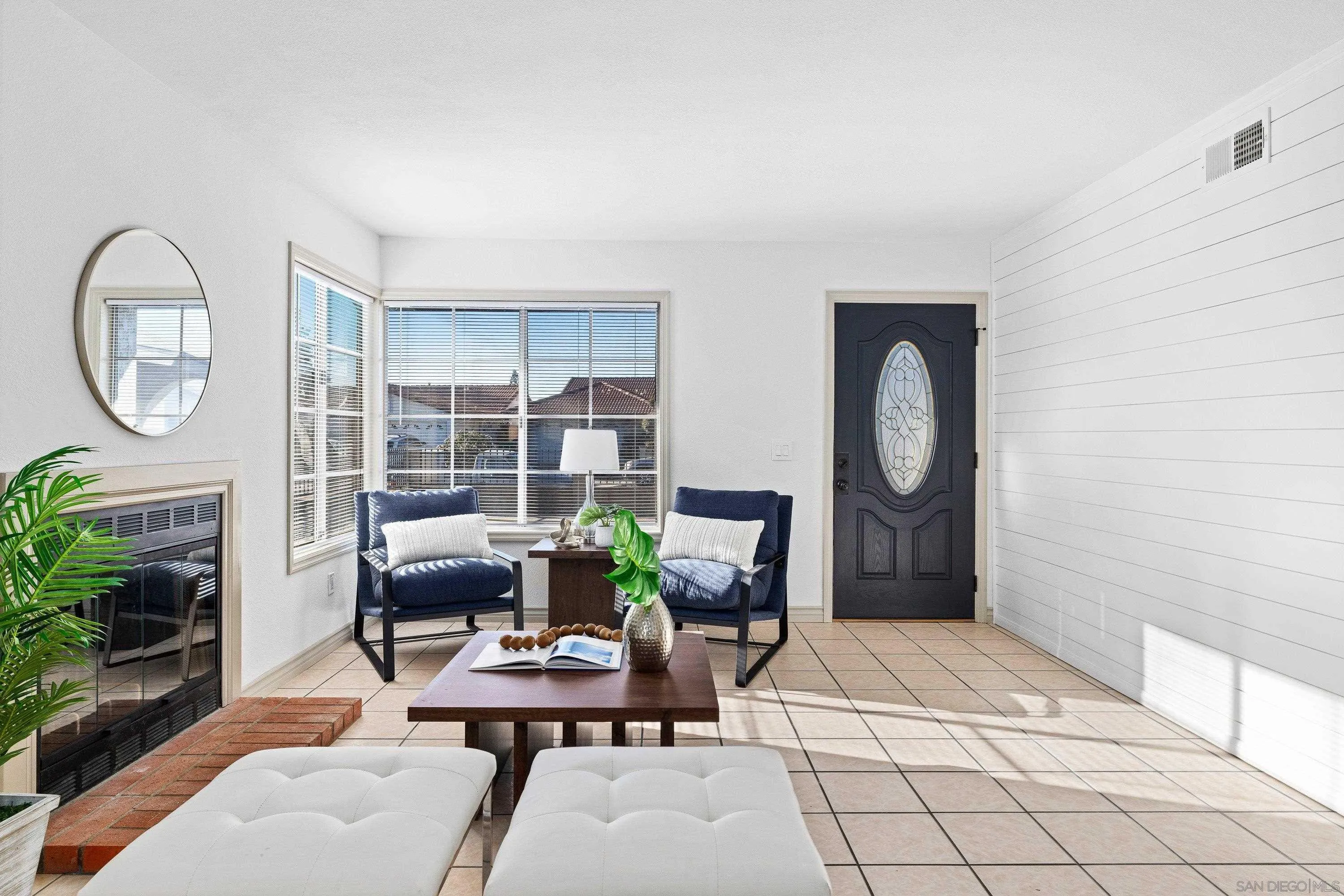 https://cdn.realtyfeed.com/cdn/127/260016335/04f1d3d9df976232ac41faeab8b06852.webp