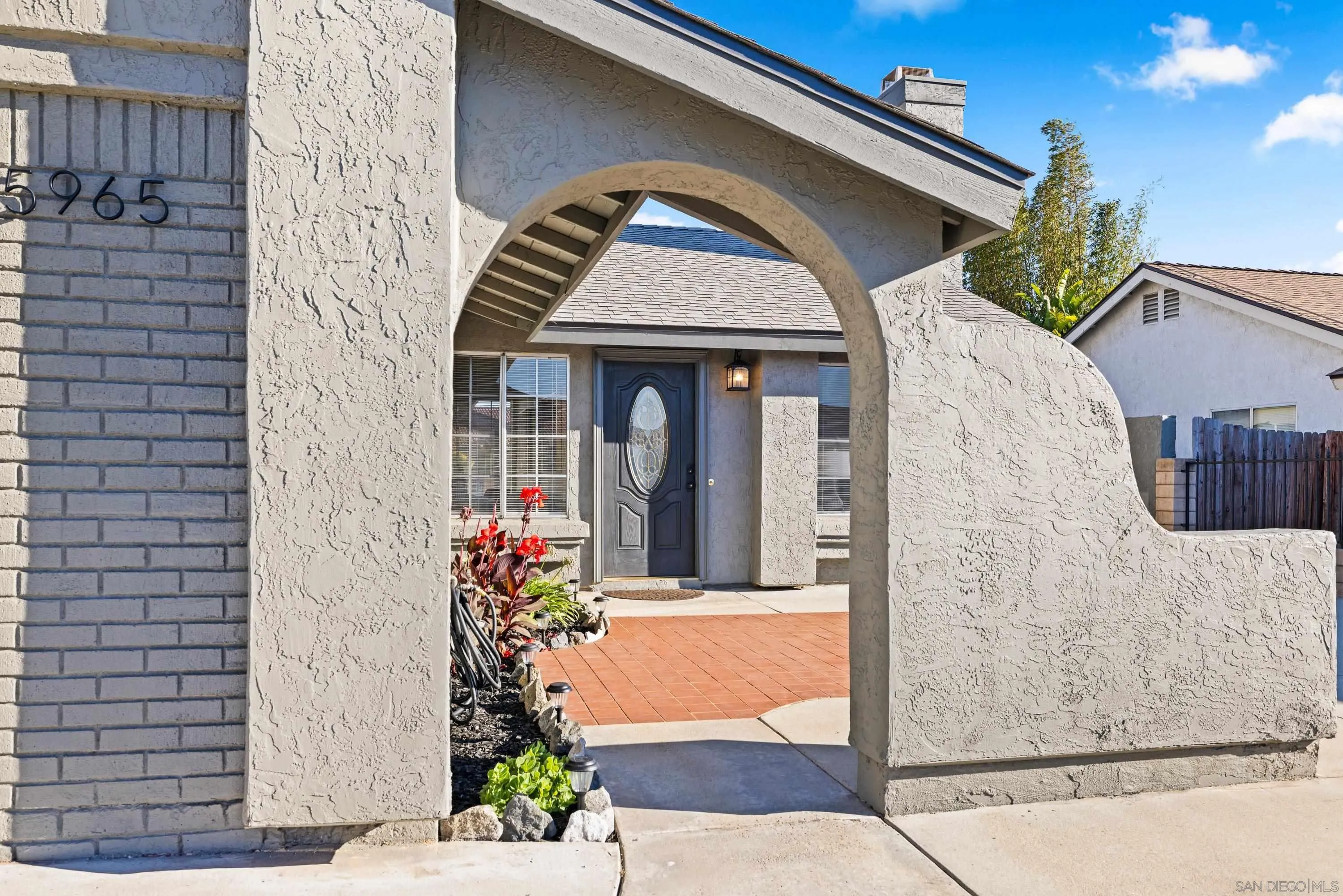 https://cdn.realtyfeed.com/cdn/127/260016335/098c155d44f77ce9d9f8324fafe24fd3.webp