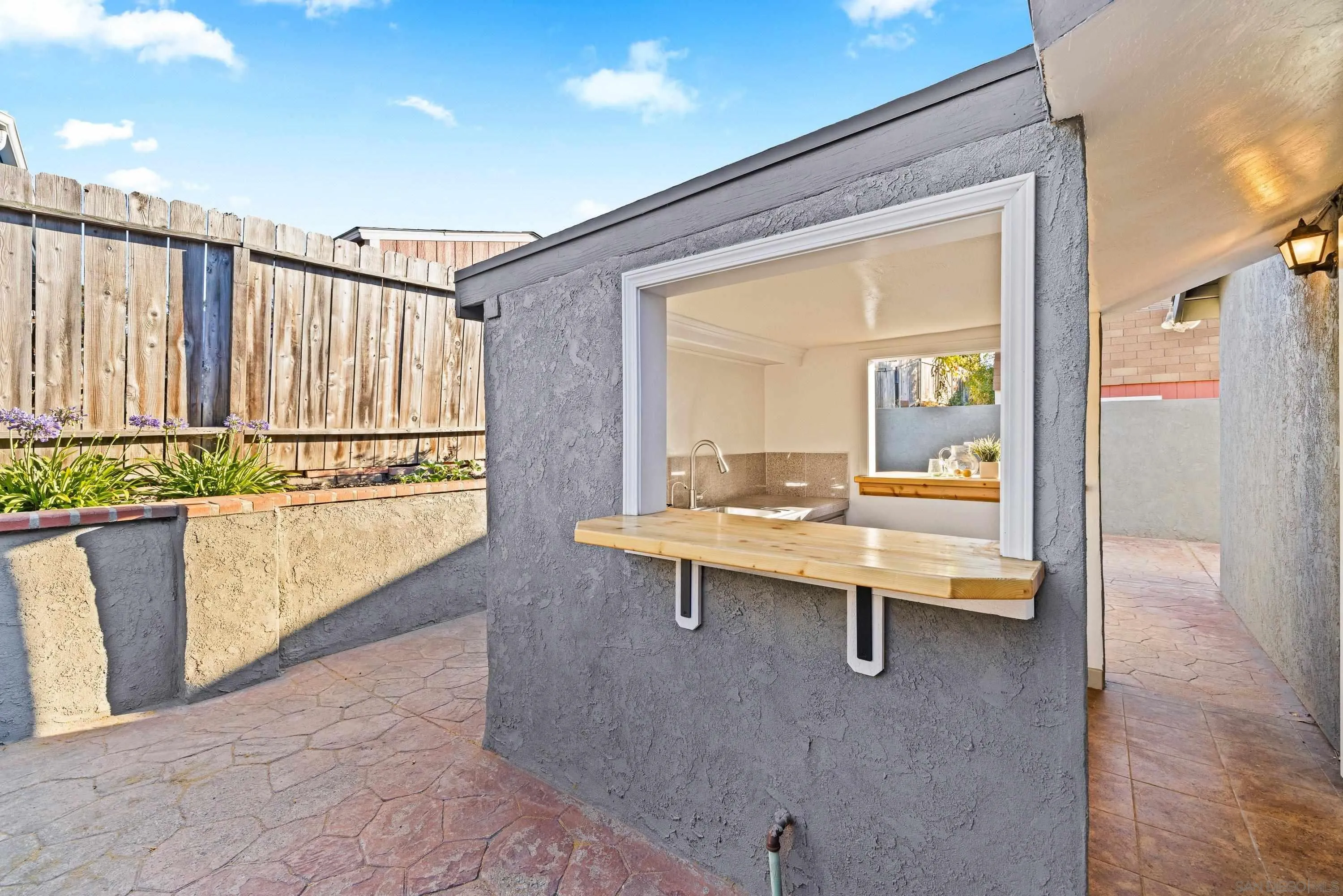 https://cdn.realtyfeed.com/cdn/127/260016335/0a20d2c201131d5aa0aa0a2410146061.webp