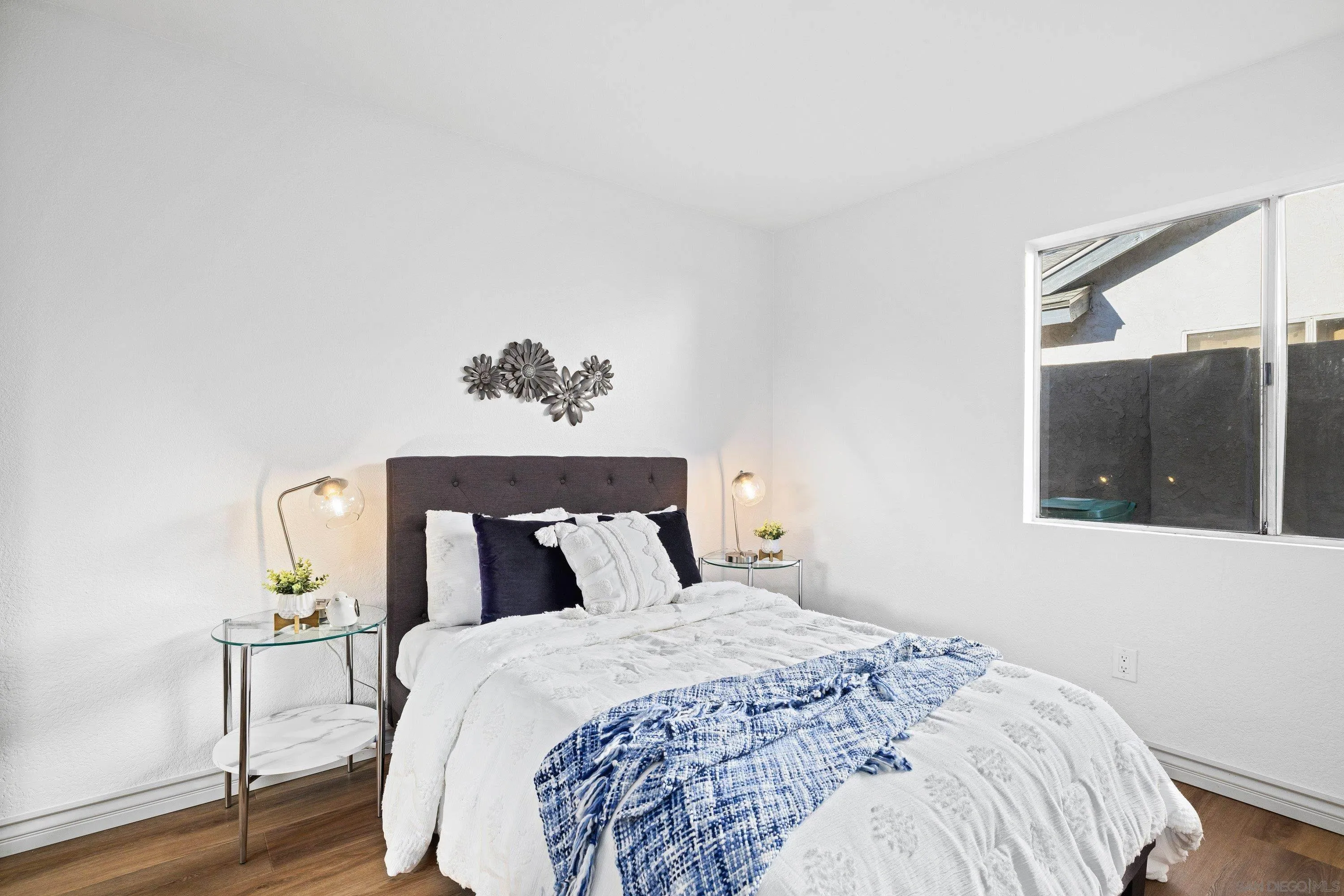 https://cdn.realtyfeed.com/cdn/127/260016335/5ad1cef7c47d1b00b9d06b984bfe7d1f.webp