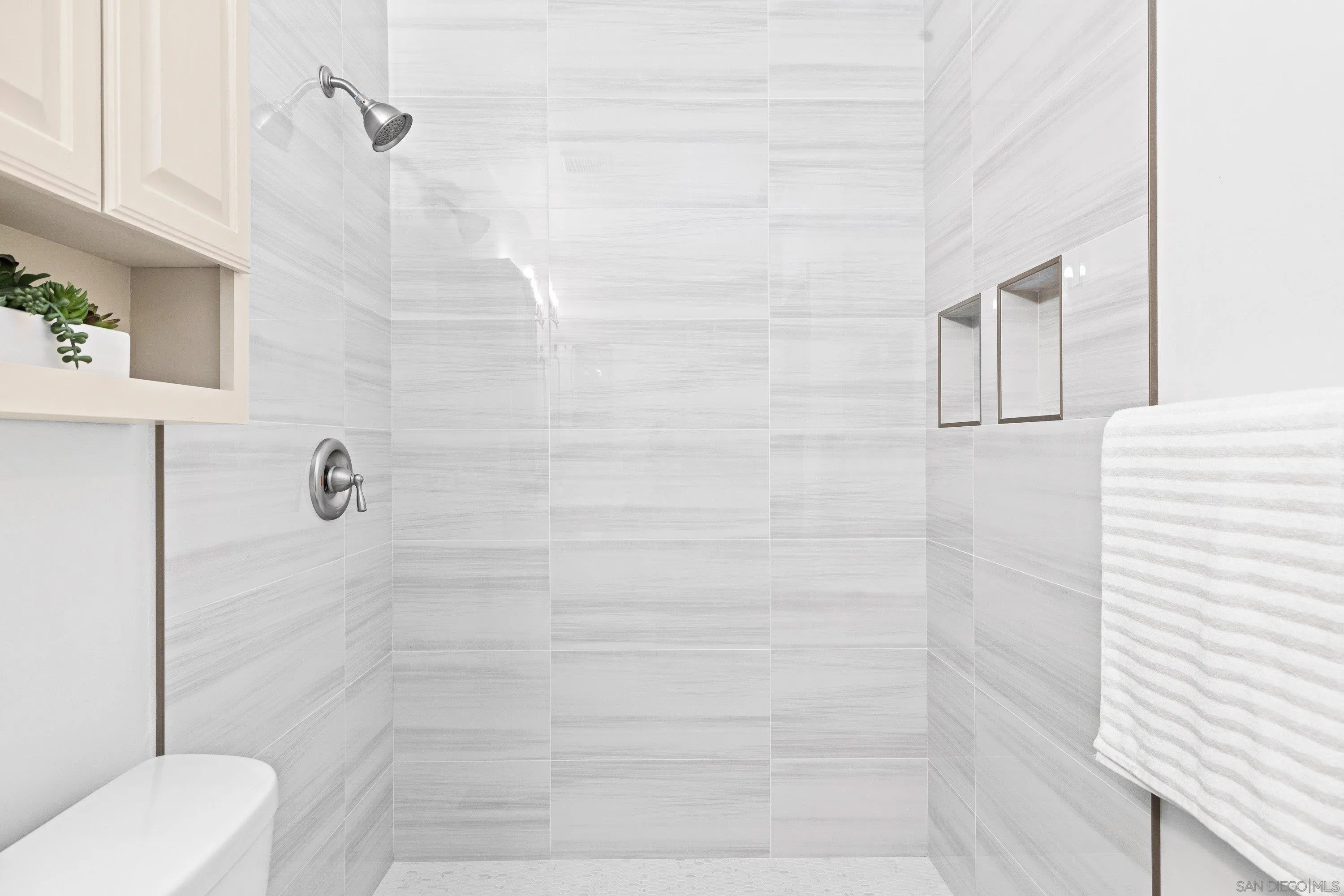 https://cdn.realtyfeed.com/cdn/127/260016335/a0d823ef66eeb0f0f555394191764d39.webp