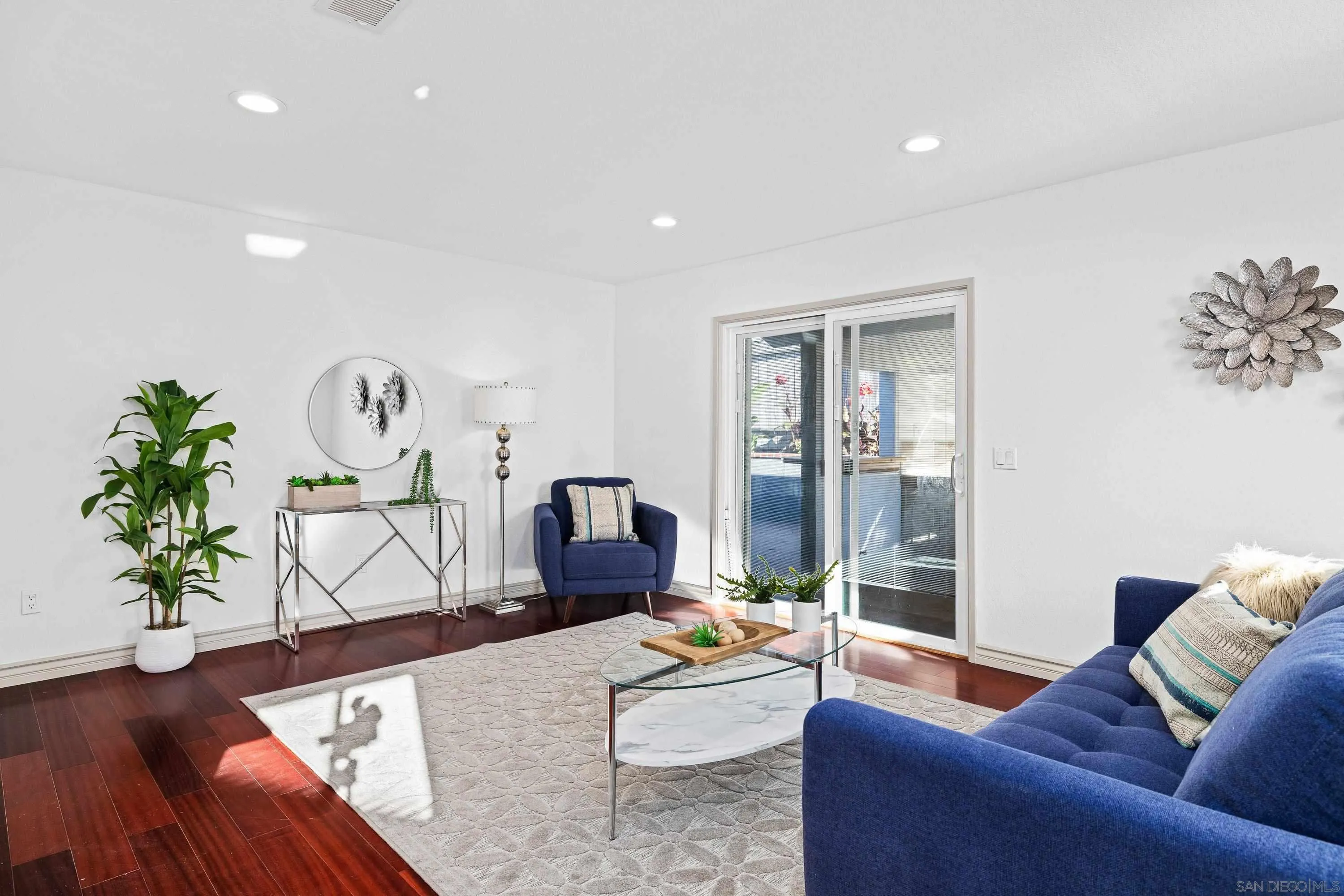 https://cdn.realtyfeed.com/cdn/127/260016335/c4ba54fd5e21b89f347f7abe5c826aa3.webp