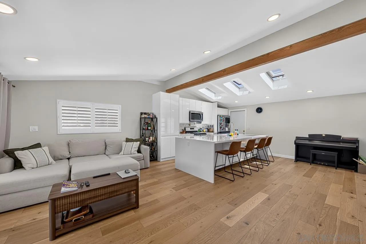 https://cdn.realtyfeed.com/cdn/127/260016336/83511b5aaff2a0b5612e68a5bfa9b7f3.webp