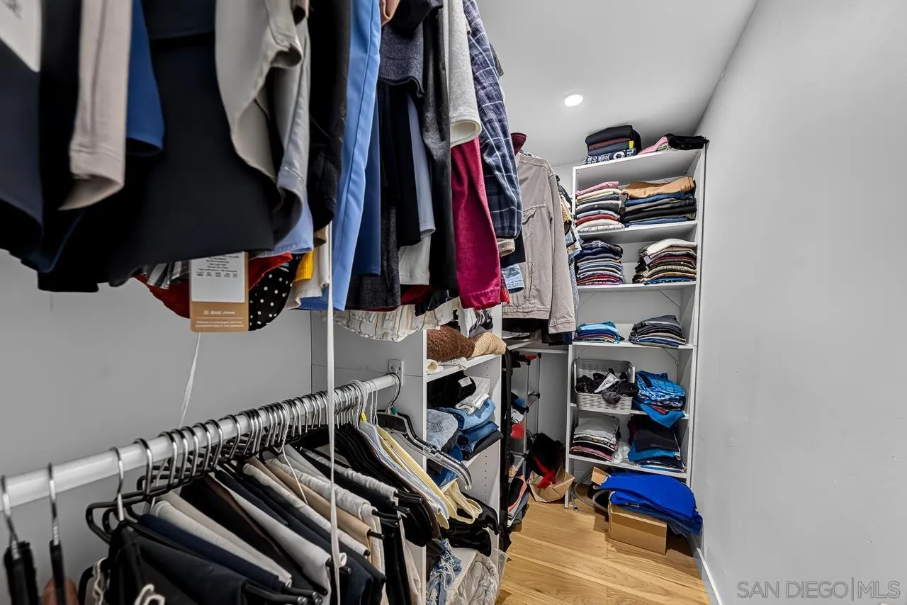https://cdn.realtyfeed.com/cdn/127/260016336/9f2cf4e79491be662b9d7ca89d640ce1.webp