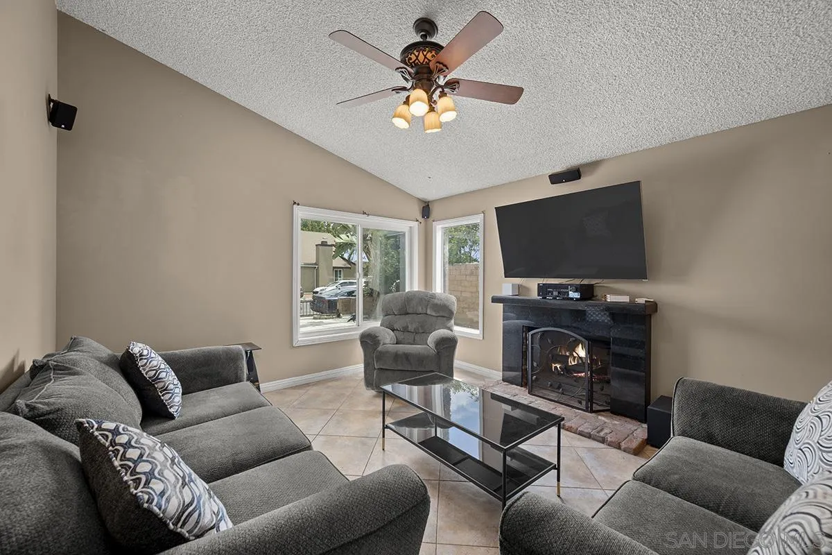 https://cdn.realtyfeed.com/cdn/127/260016337/5bc9d9921d97256067baddbf6b16c924.webp