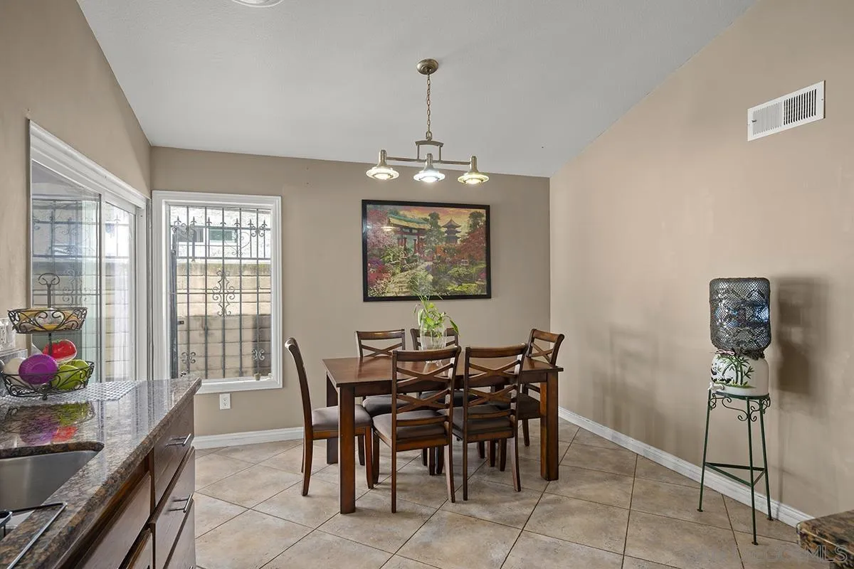 https://cdn.realtyfeed.com/cdn/127/260016337/910a0e7368dae0ce856f204ec4c706c4.webp