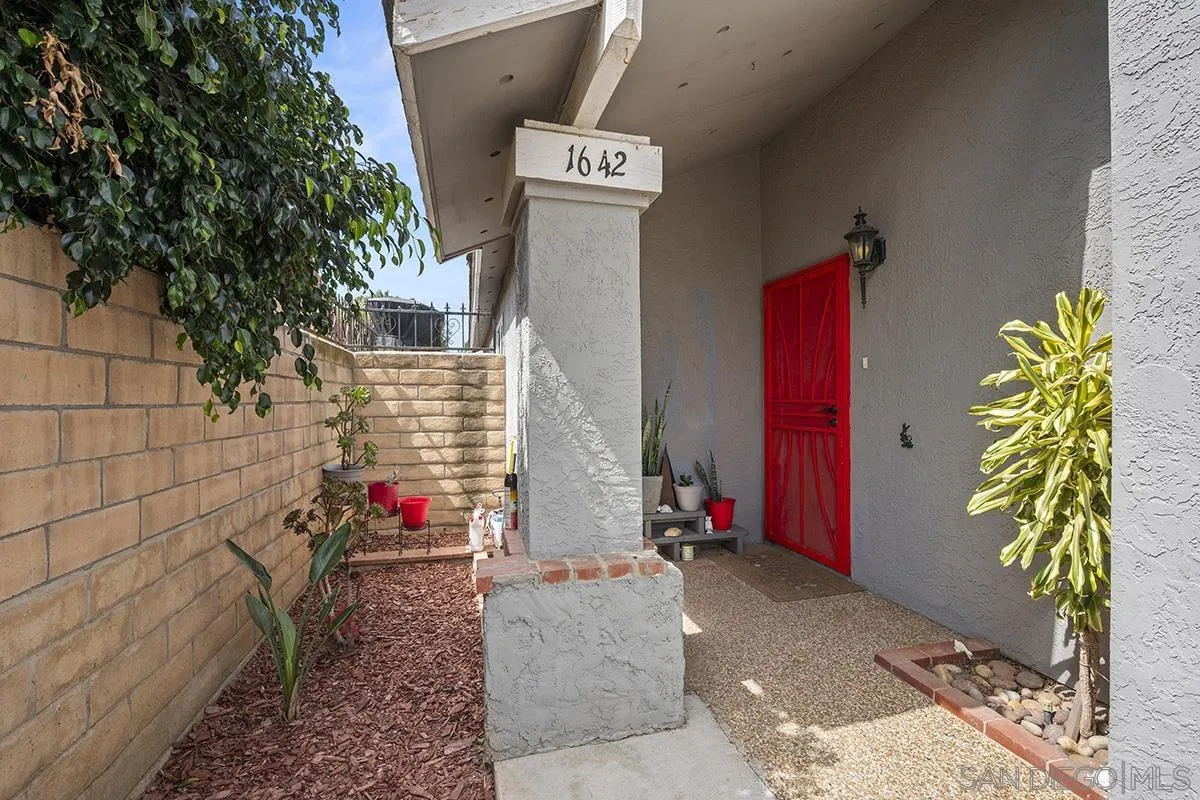 https://cdn.realtyfeed.com/cdn/127/260016337/eb56a6218afa17a1df1d27a7e075669d.webp