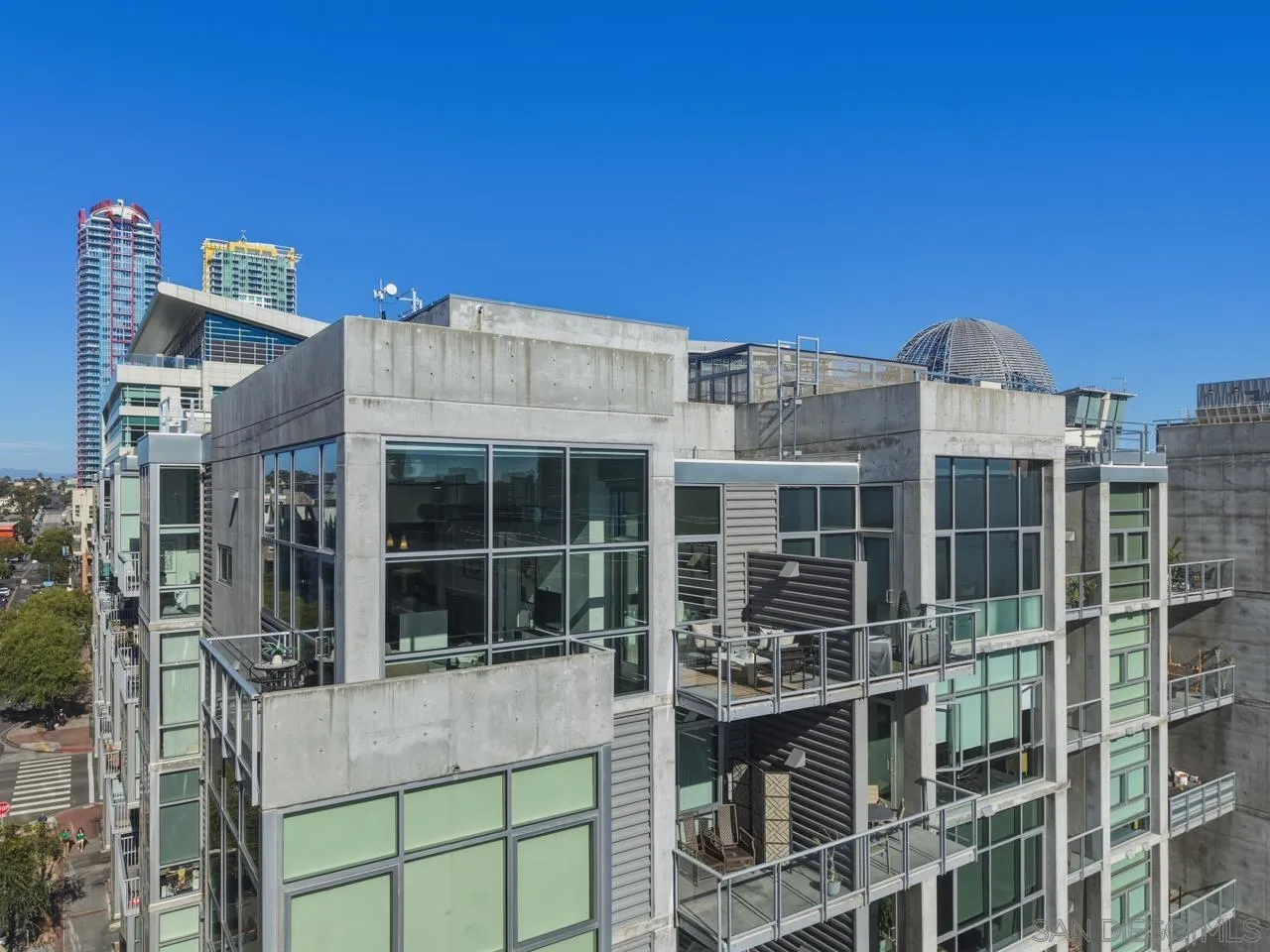 https://cdn.realtyfeed.com/cdn/127/260016348/150e2d36a443d03af964f78d0e8f52fb.webp